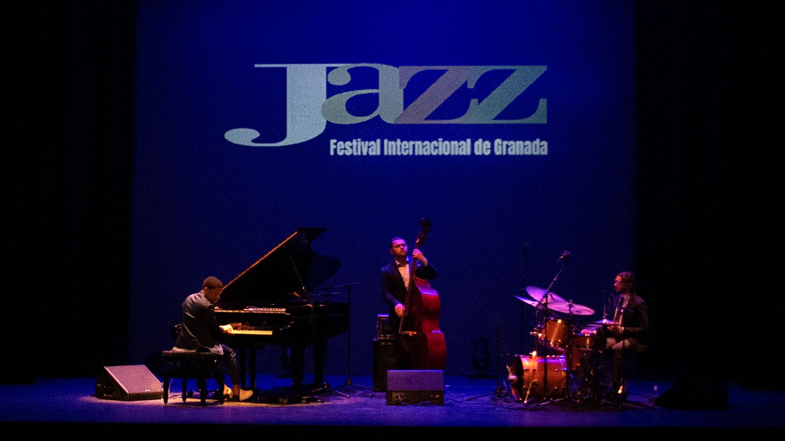 El trío cerró el primer fin de semana de Jazz de Granada