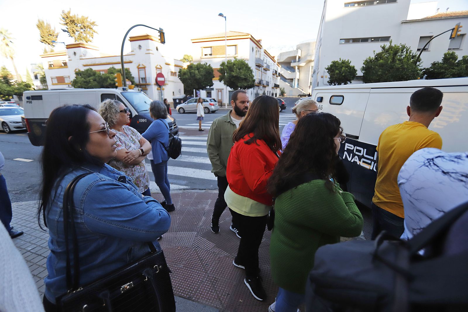 Llegada a los juzgados del detenido por el atropello mortal en Gibraleón