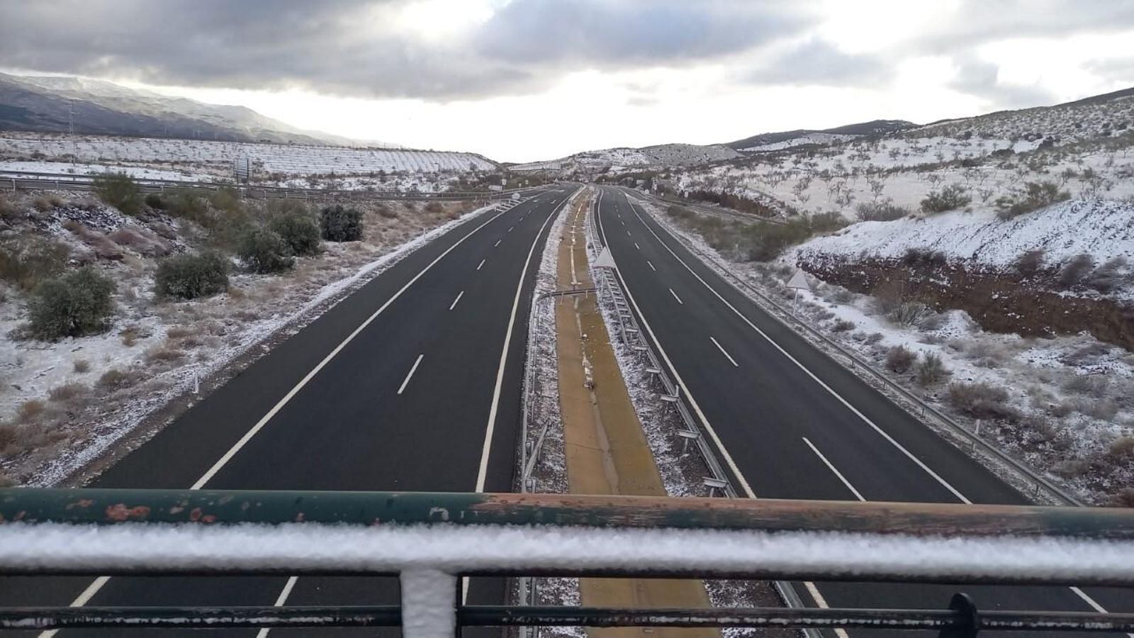 Carretera A-92 límite con Granada, a la altura de la localidad de Fiñana