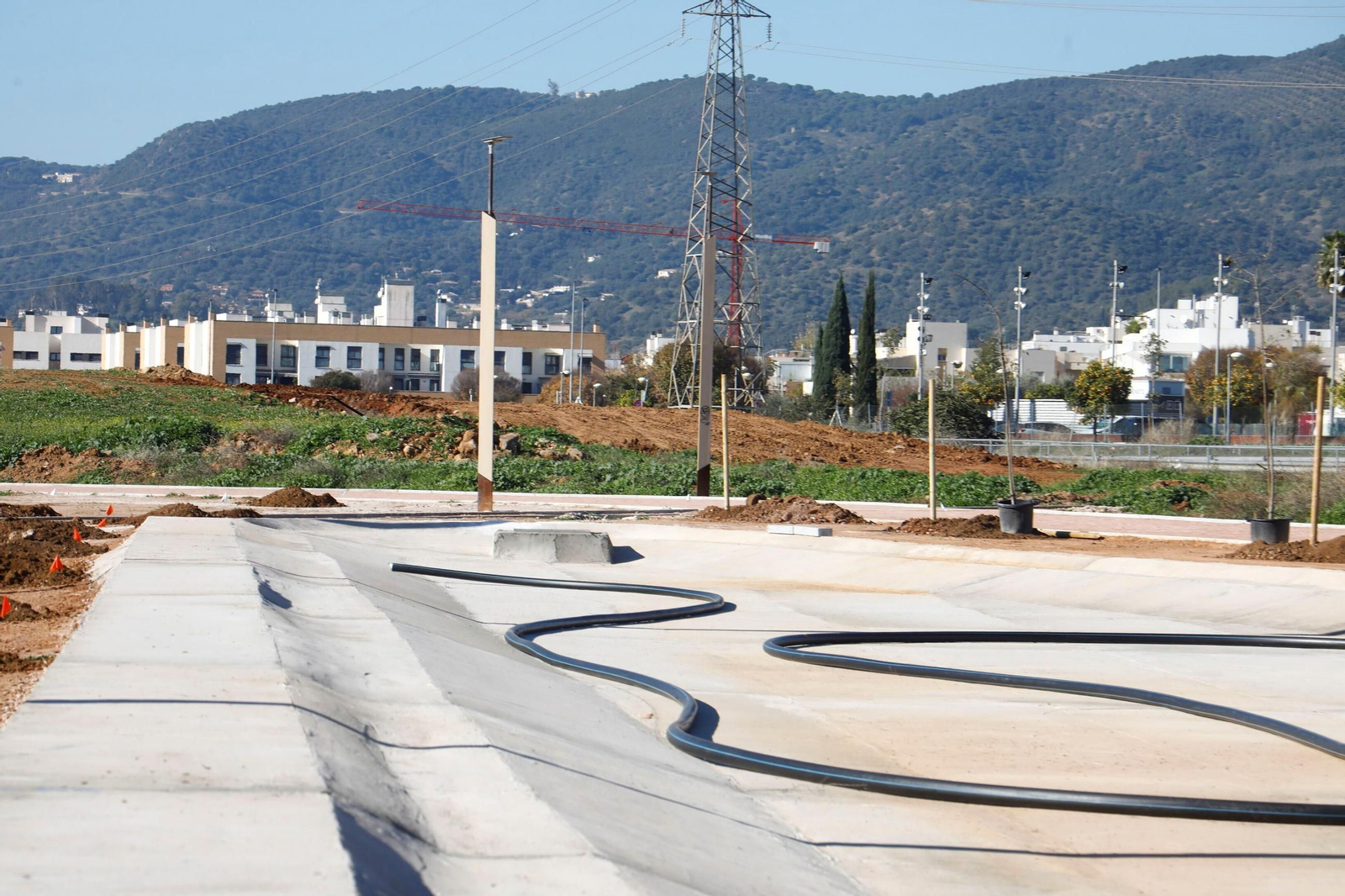 Así avanzan las obras del nuevo parque de la Arruzafilla, en imágenes