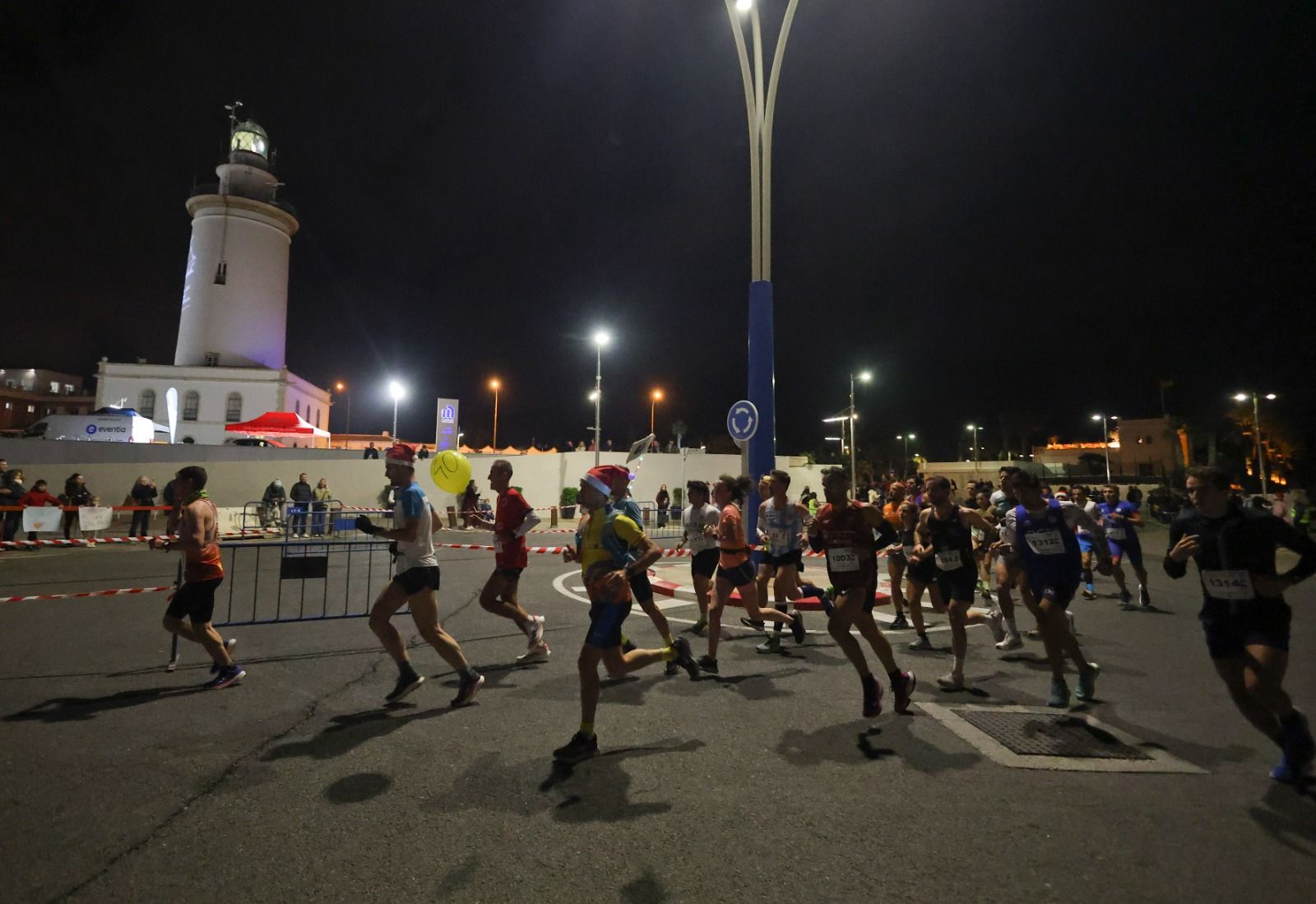 Las fotos de la San Silvestre del Real Club Mediterráneo en Málaga