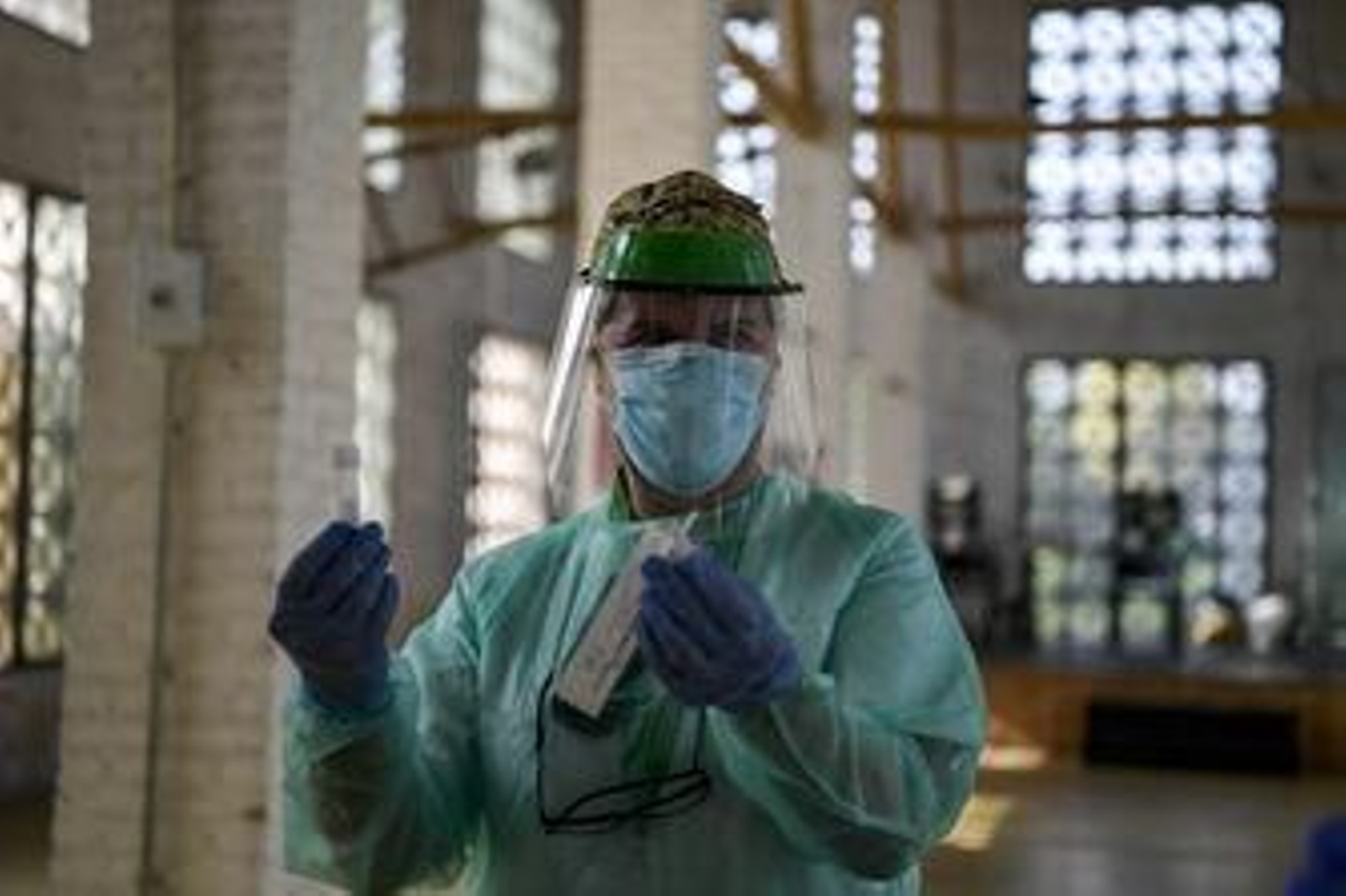 Otra jornada negra: Granada registra un fallecido  y 14 nuevos contagios en el brote de Belicena