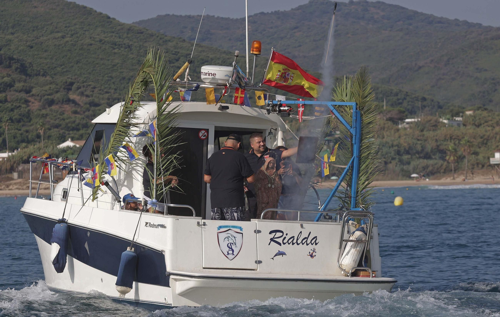 Las mejores fotos de la romería marítima de la Virgen de la Palma de Algeciras 2025