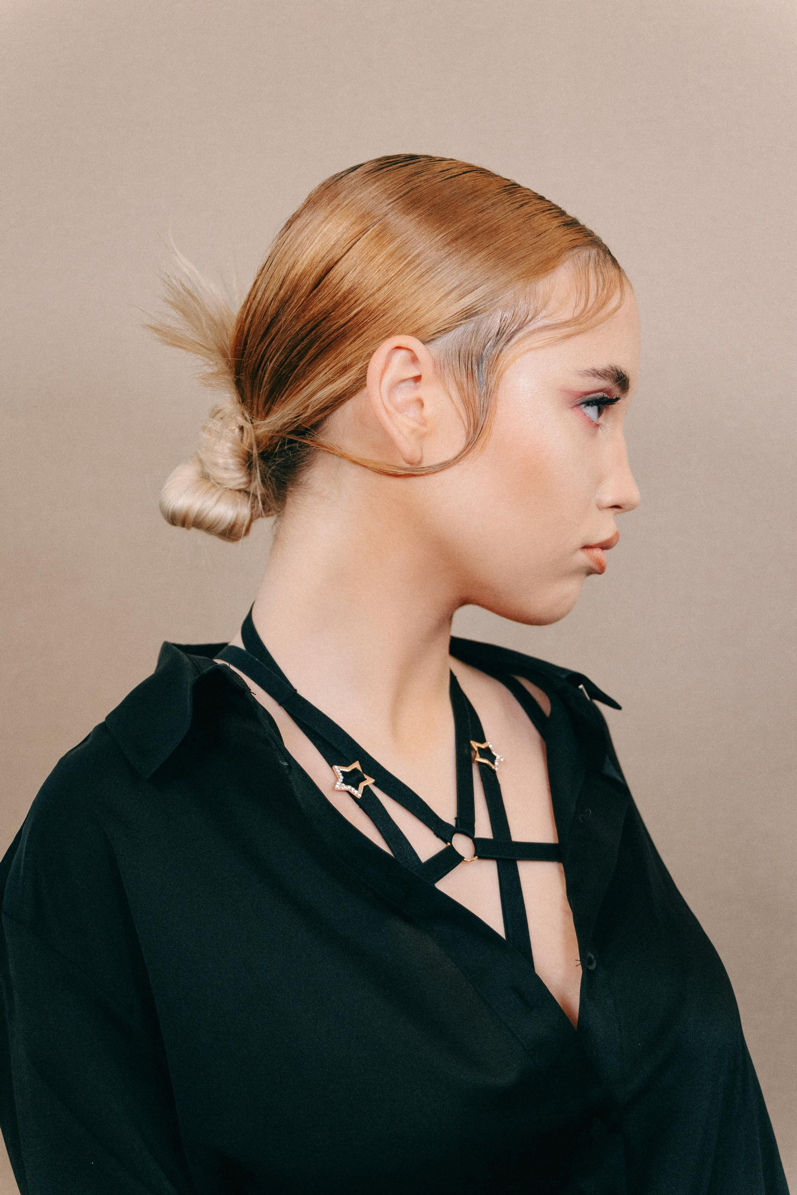 Un look con efecto mojado. Un look con efecto mojado.