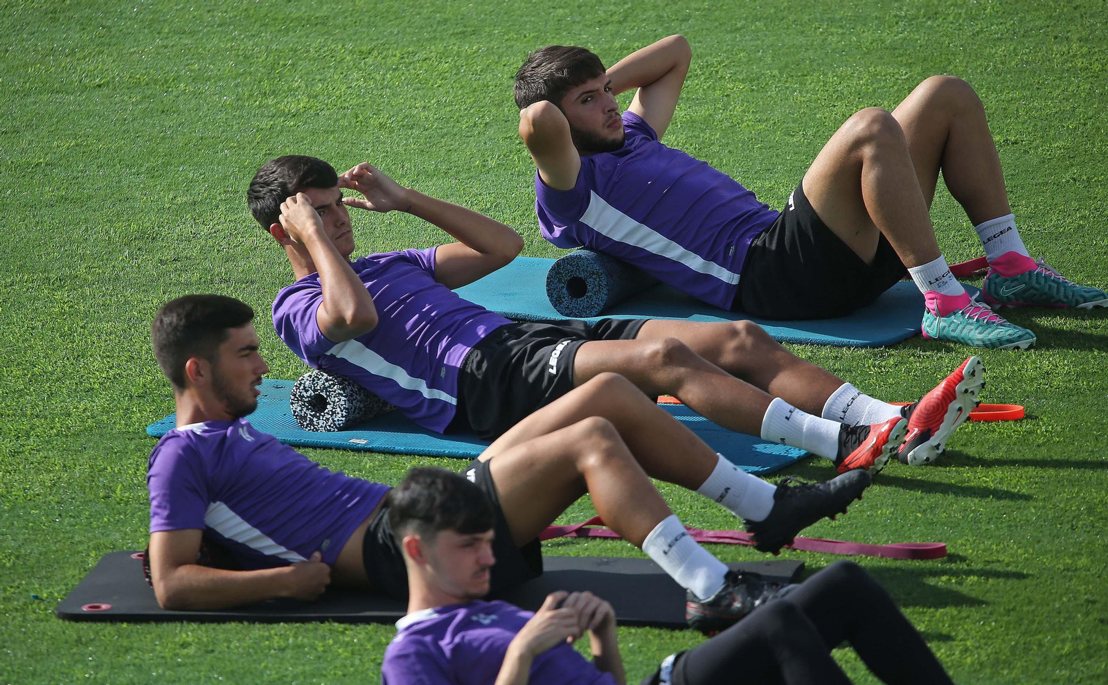 Fotos del primer entrenamiento de la Balona en el Ciudad de La Línea