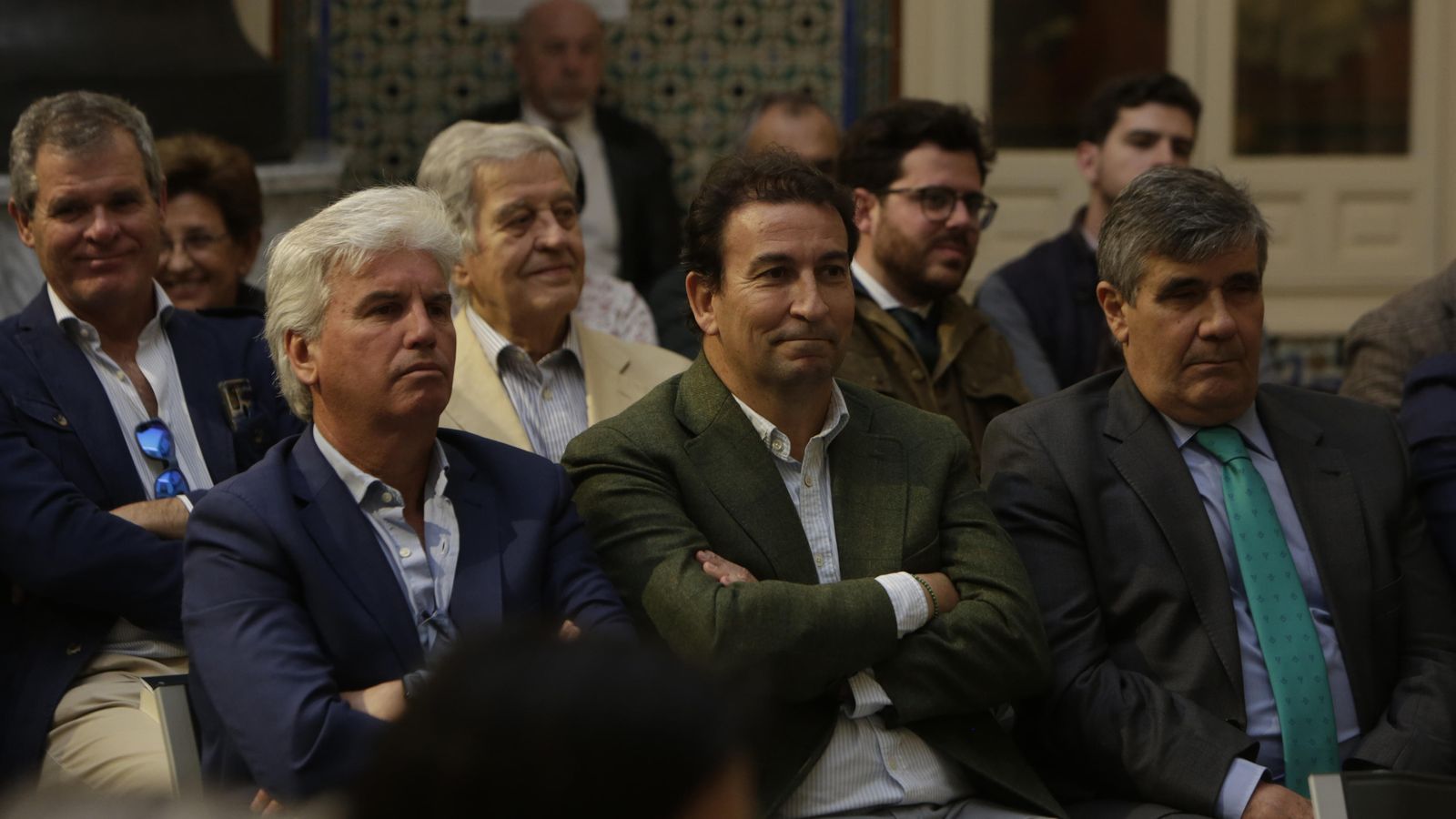 Miguel Guillén, López Catalán y José María Pagola, en primer plano, con José León y Diego García León justo detrás.