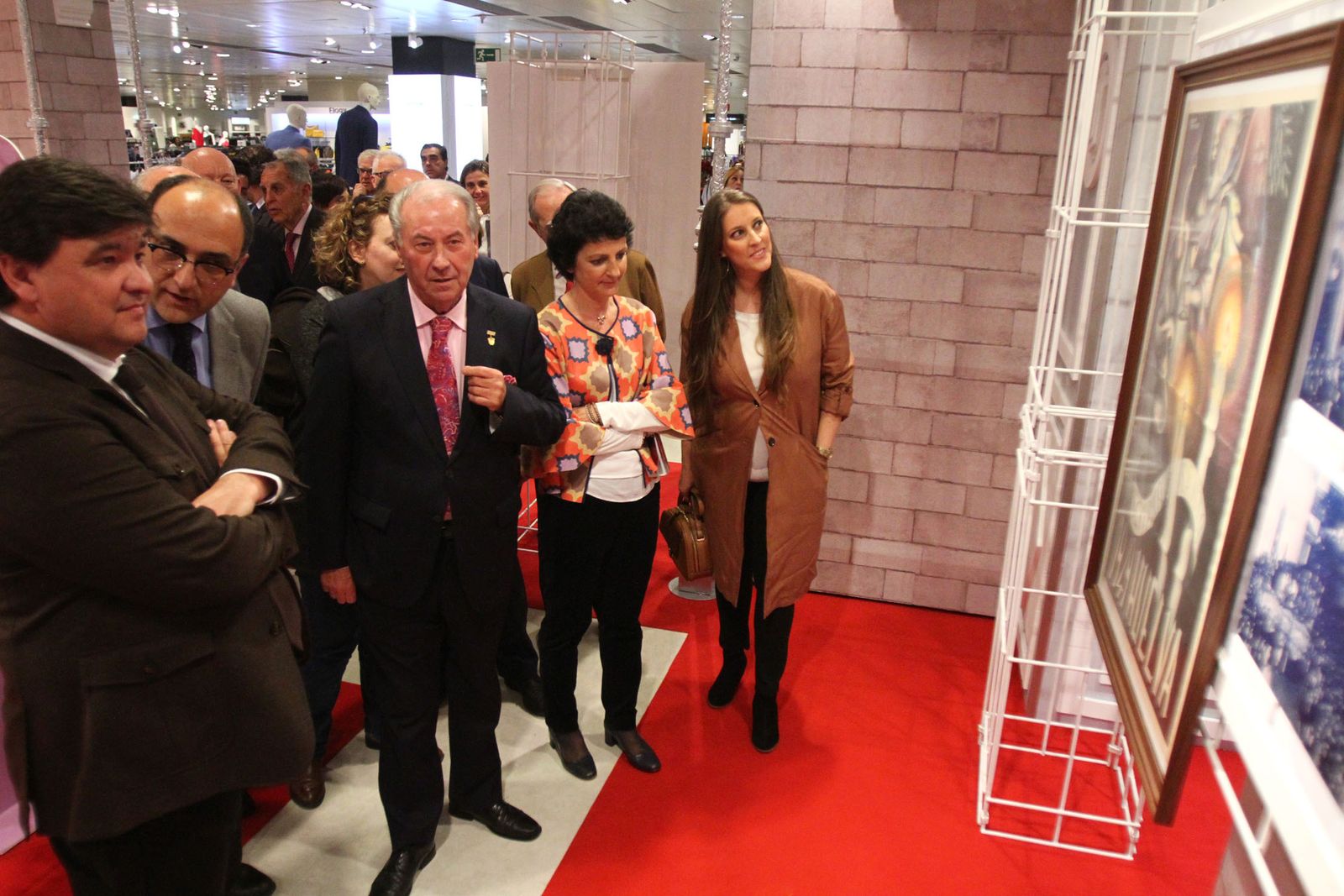 Se inaugura la exposición 'Cera y ruán' en el Corte Ingles