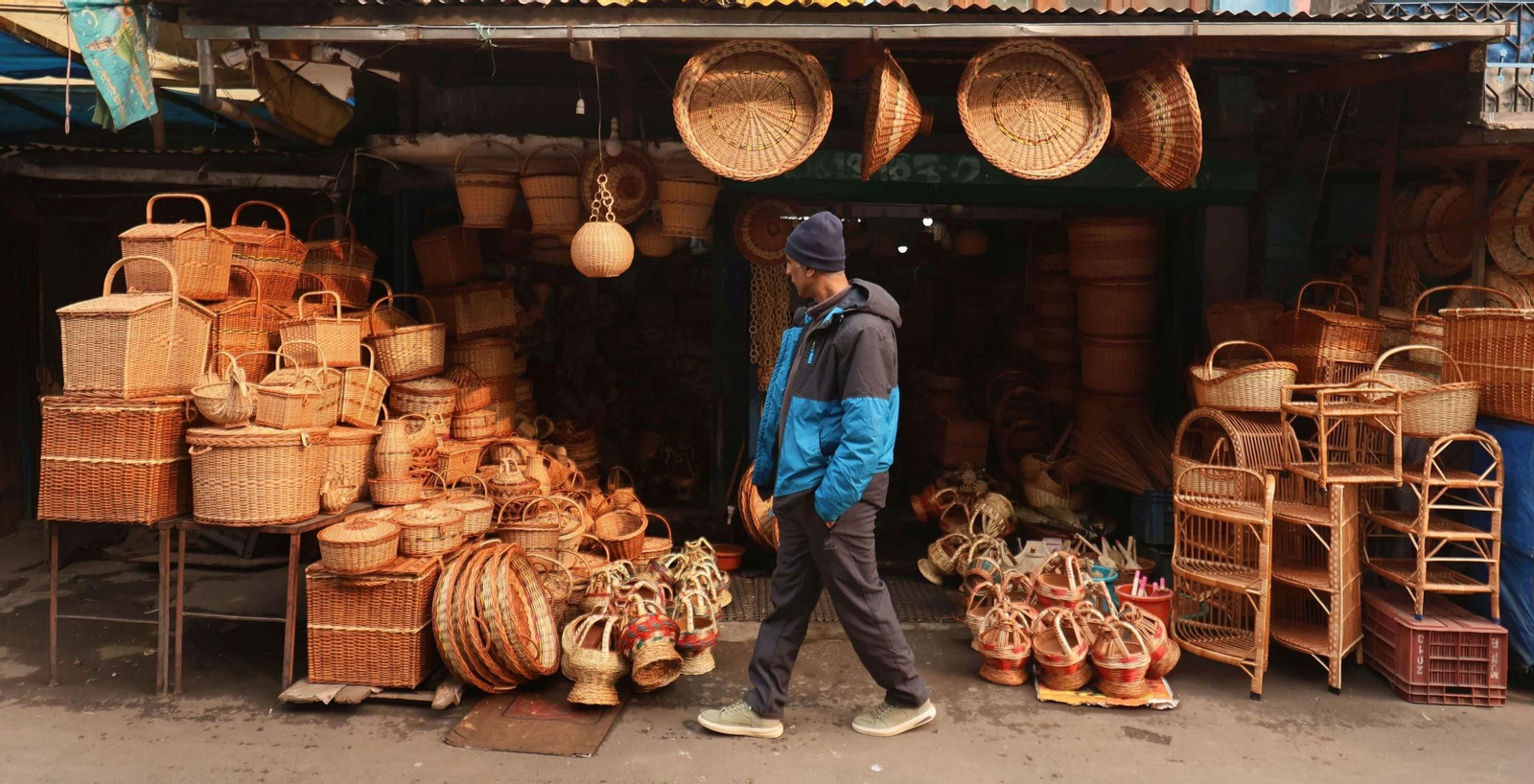 Una tradición ancestral en imágenes: La artesanía de mimbre de sauce de Cachemira
