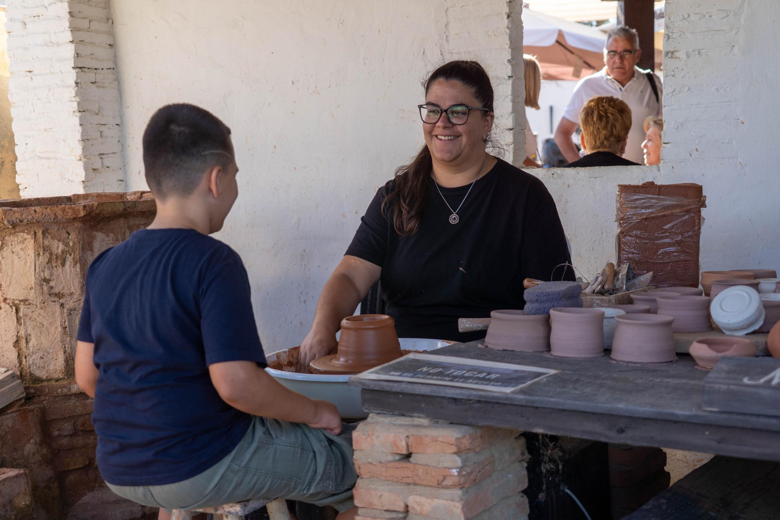 La jornada de puertas abiertas en el Muelle de las Carabelas en imágenes