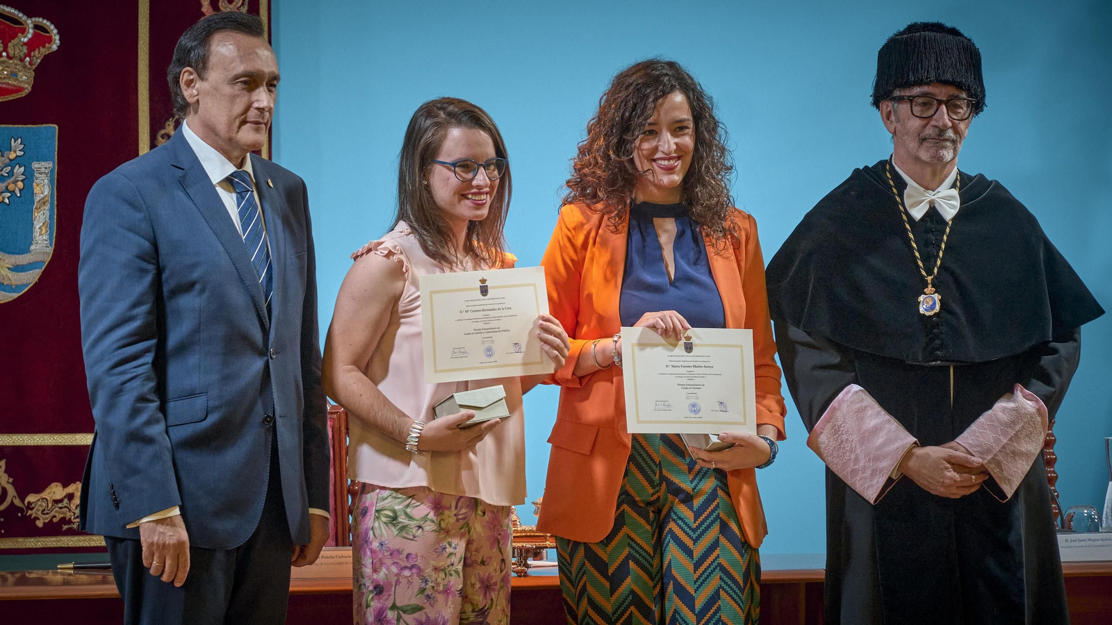 Entrega de premio extraordinarios de la UCA