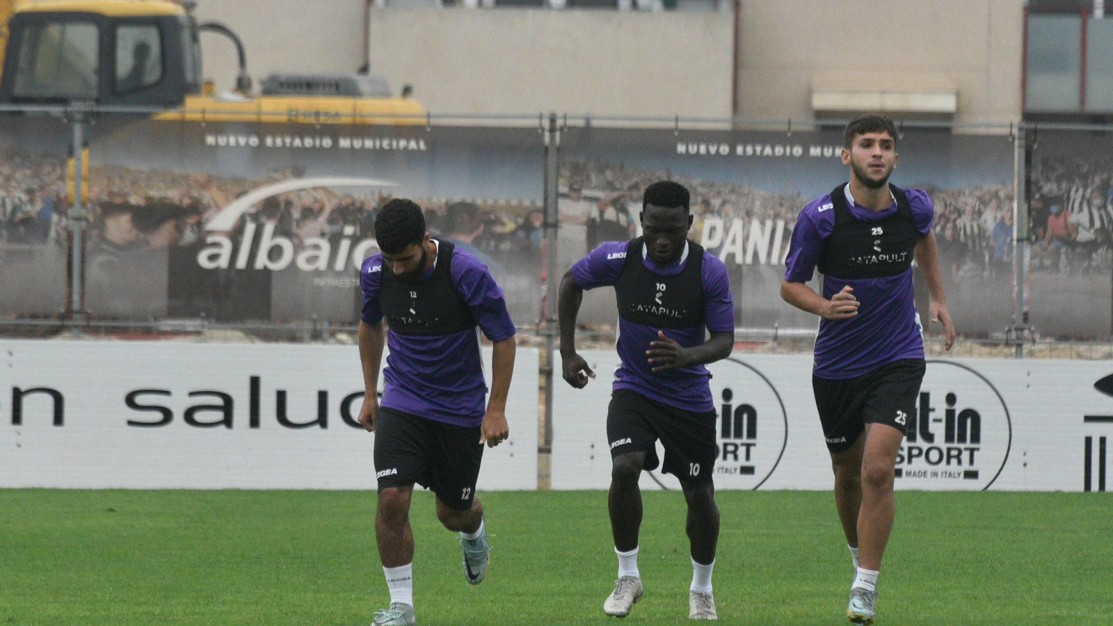 Fotos del primer entrenamiento de Rafa Escobar como entrenador de la Balona