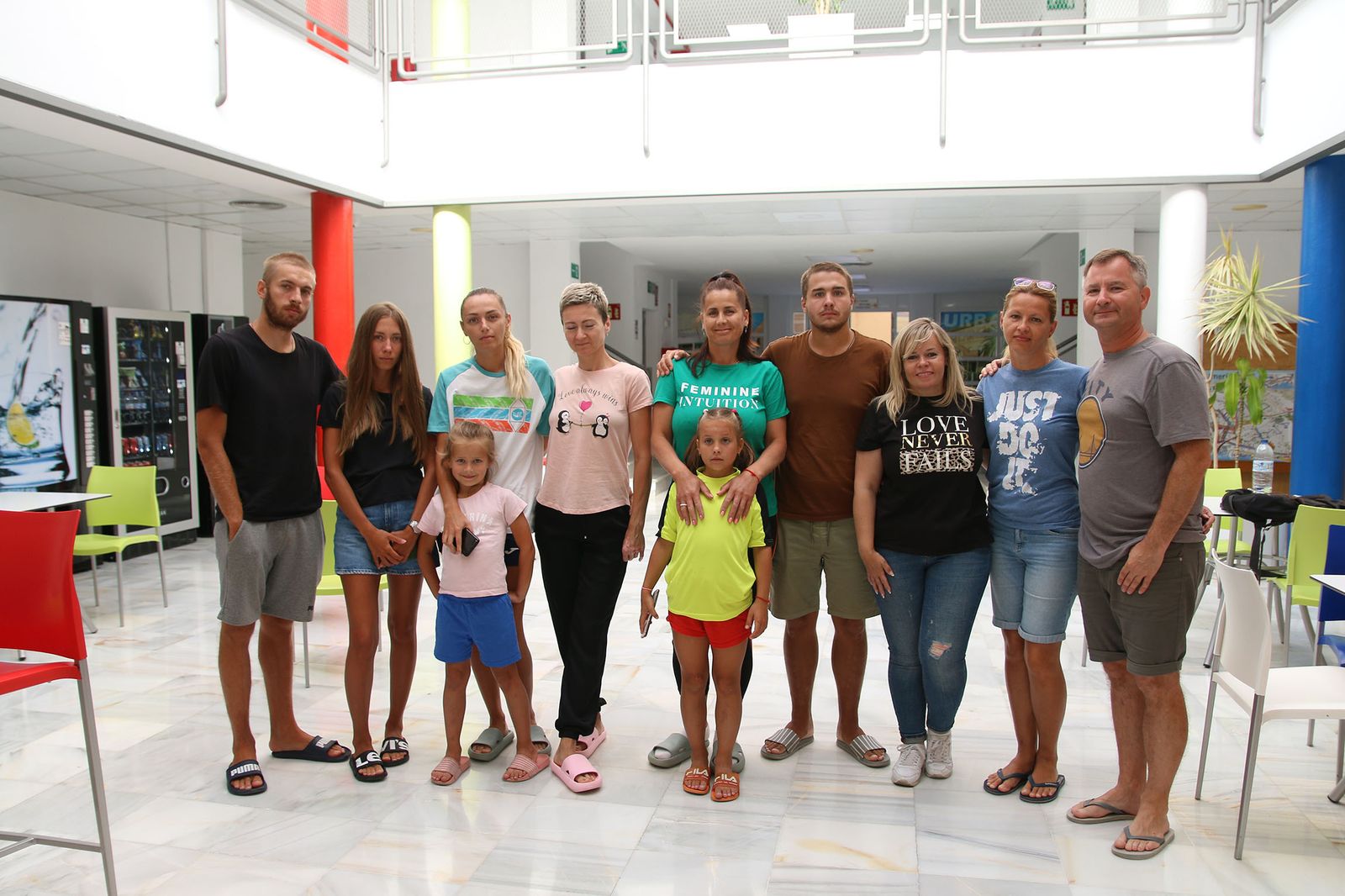 El grito desesperado de los refugiados sordos sin recursos ni posibilidad de trabajar