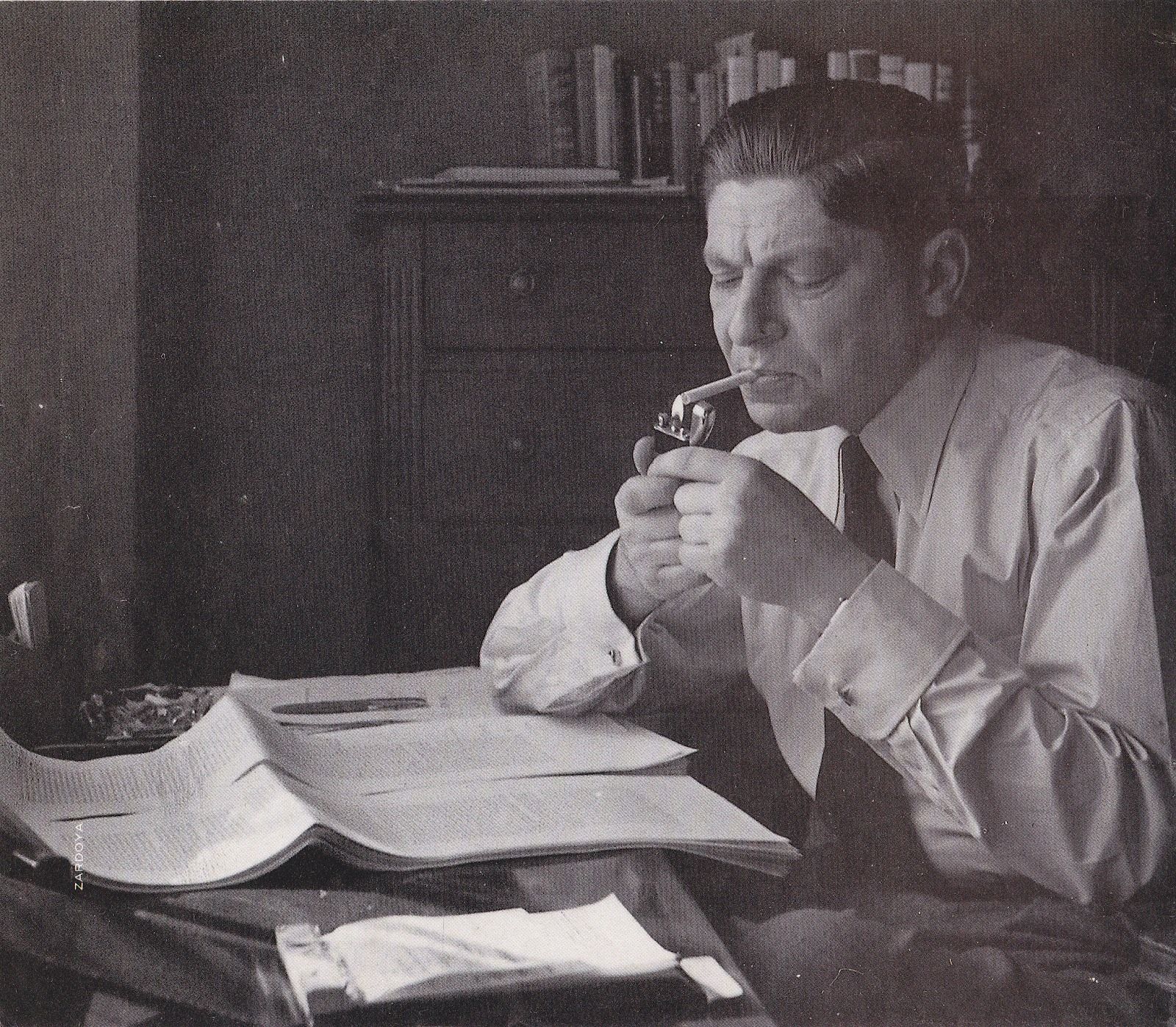 El escritor Arthur Koestler en 1931, uno de los protagonistas de 'Caleta Palace'.
