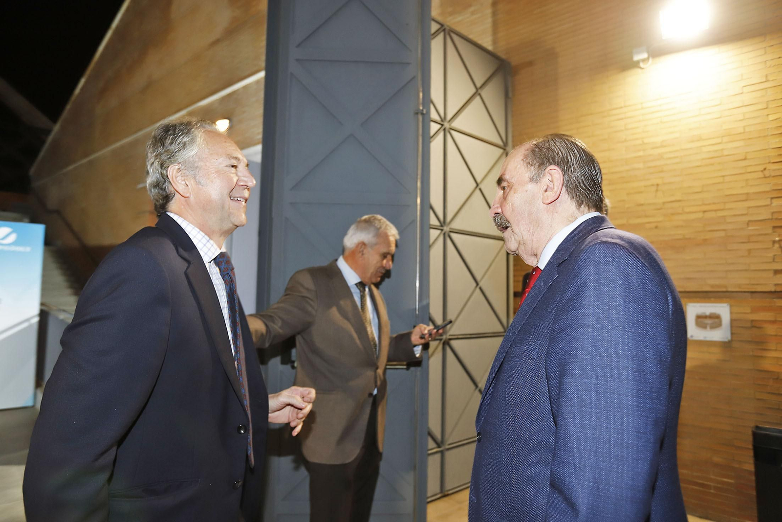 Imágenes de la recepción a los invitados a la gala del 40 aniversario de Huelva Información