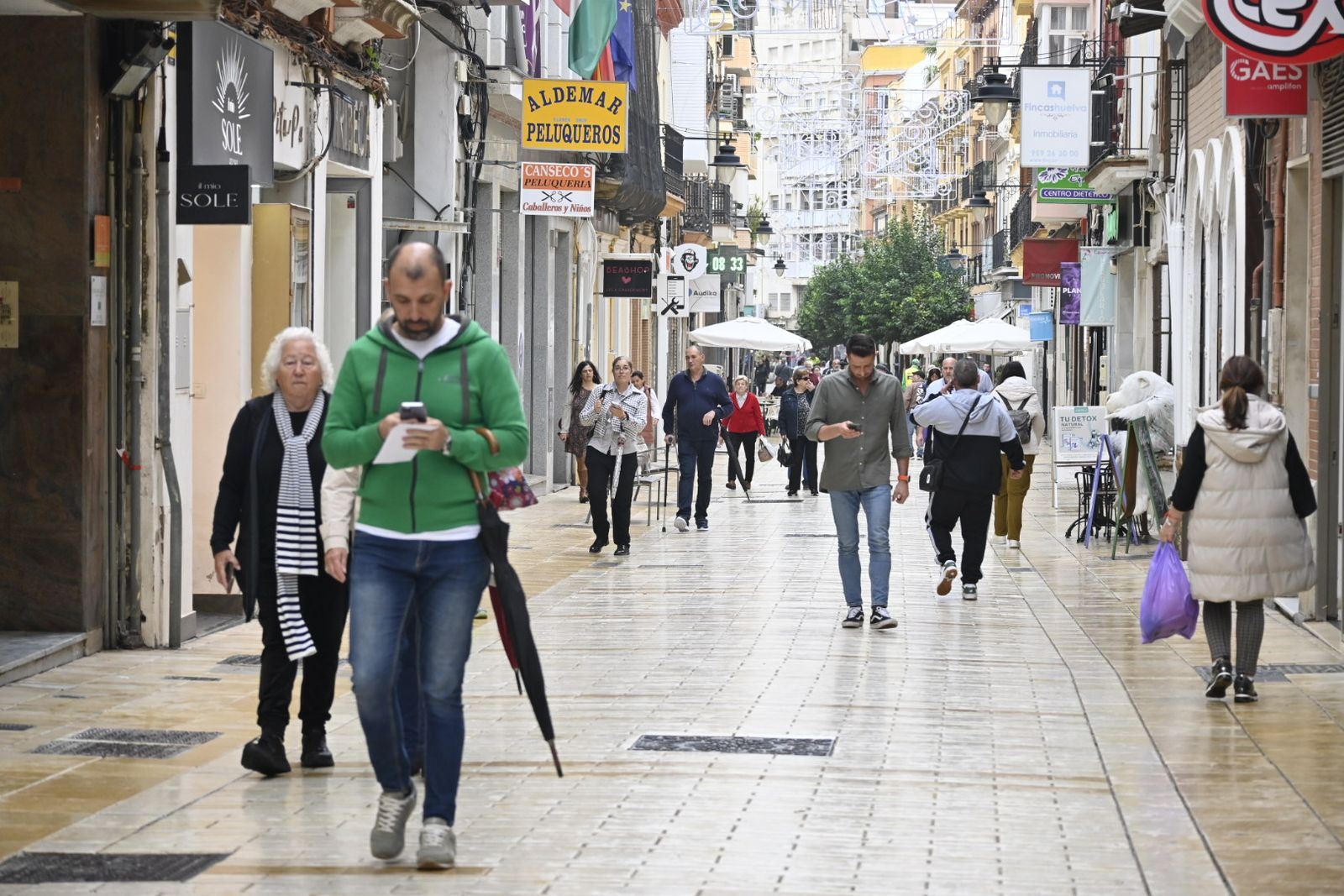 Imágenes de ambiente del viernes 8 de nobiembre en Huelva
