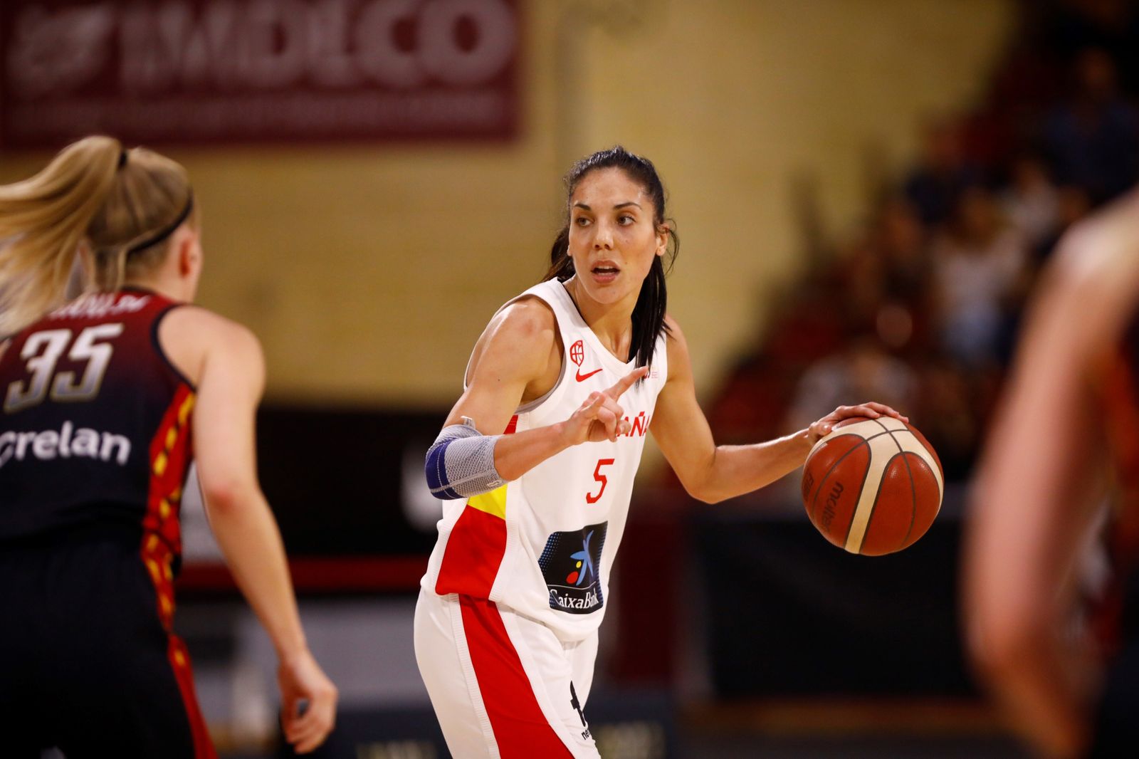 Las mejores fotos de la victoria de la selección española femenina de baloncesto ante Bélgica, en Córdoba
