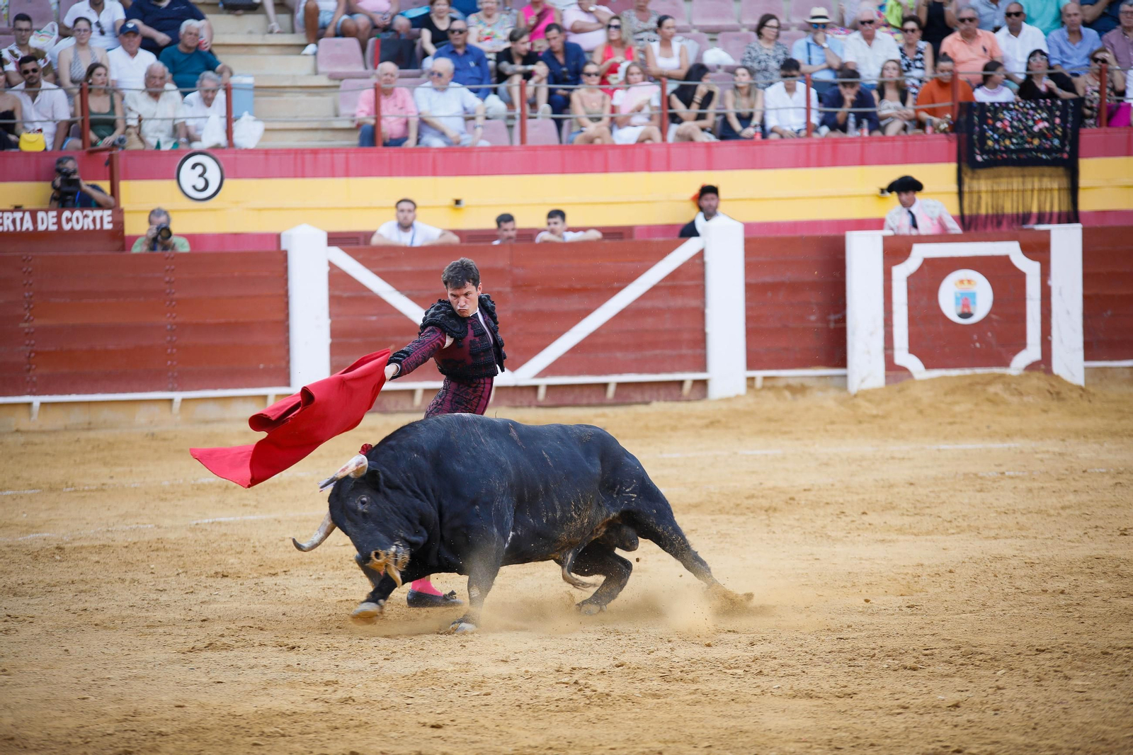 Imágenes de la corrida de toros en Roquetas de Mar