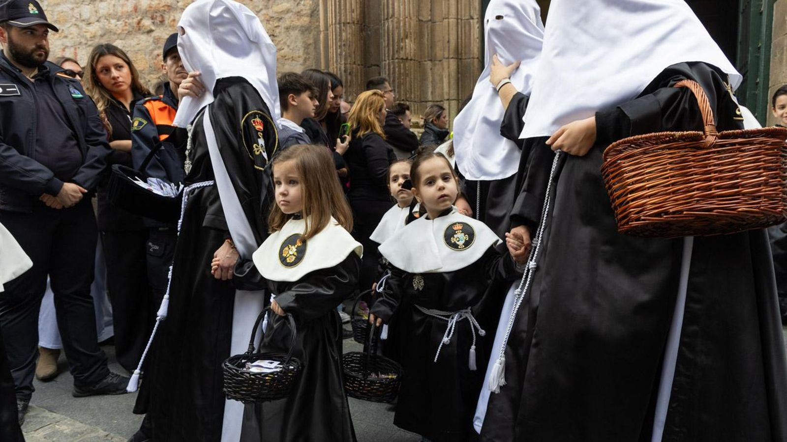 Los jiennenses se recrean con la cofradía de los Estudiantes un nuevo Lunes Santo