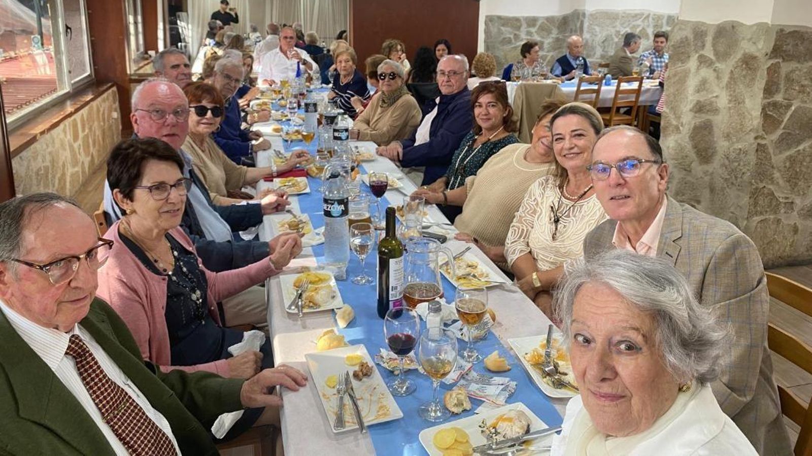 Lola Bermúdez, Federico Devis, Lola Guillón, Lola Sánchez, Gerardo Ruiz Capilla, Ignacio Martínez del Cerro, Juan Luis Ingunza, Miguel Valero y Carmen Rabello, entre otros. Lola Bermúdez, Federico Devis, Lola Guillón, Lola Sánchez, Gerardo Ruiz Capilla, Ignacio Martínez del Cerro, Juan Luis Ingunza, Miguel Valero y Carmen Rabello, entre otros.