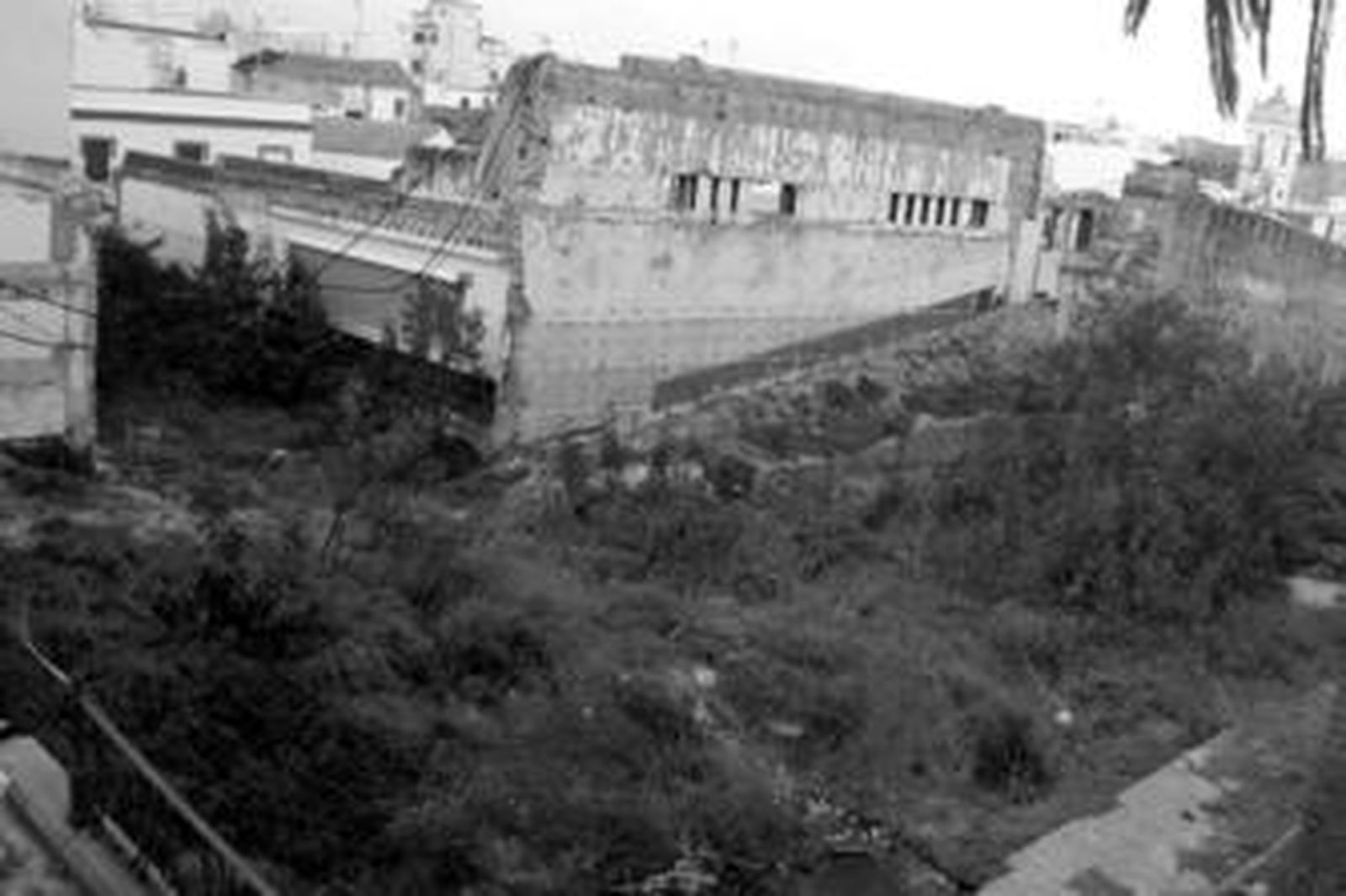 Solar donde se levantará el teatro Alameda, en el estado en el que se encuentra ahora.