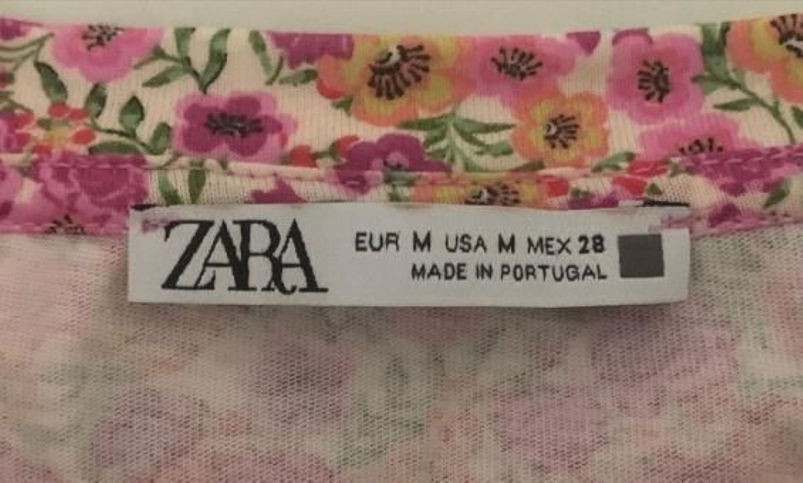 Símbolos de las etiquetas de Zara: la explicación es más sencilla de lo que parecía