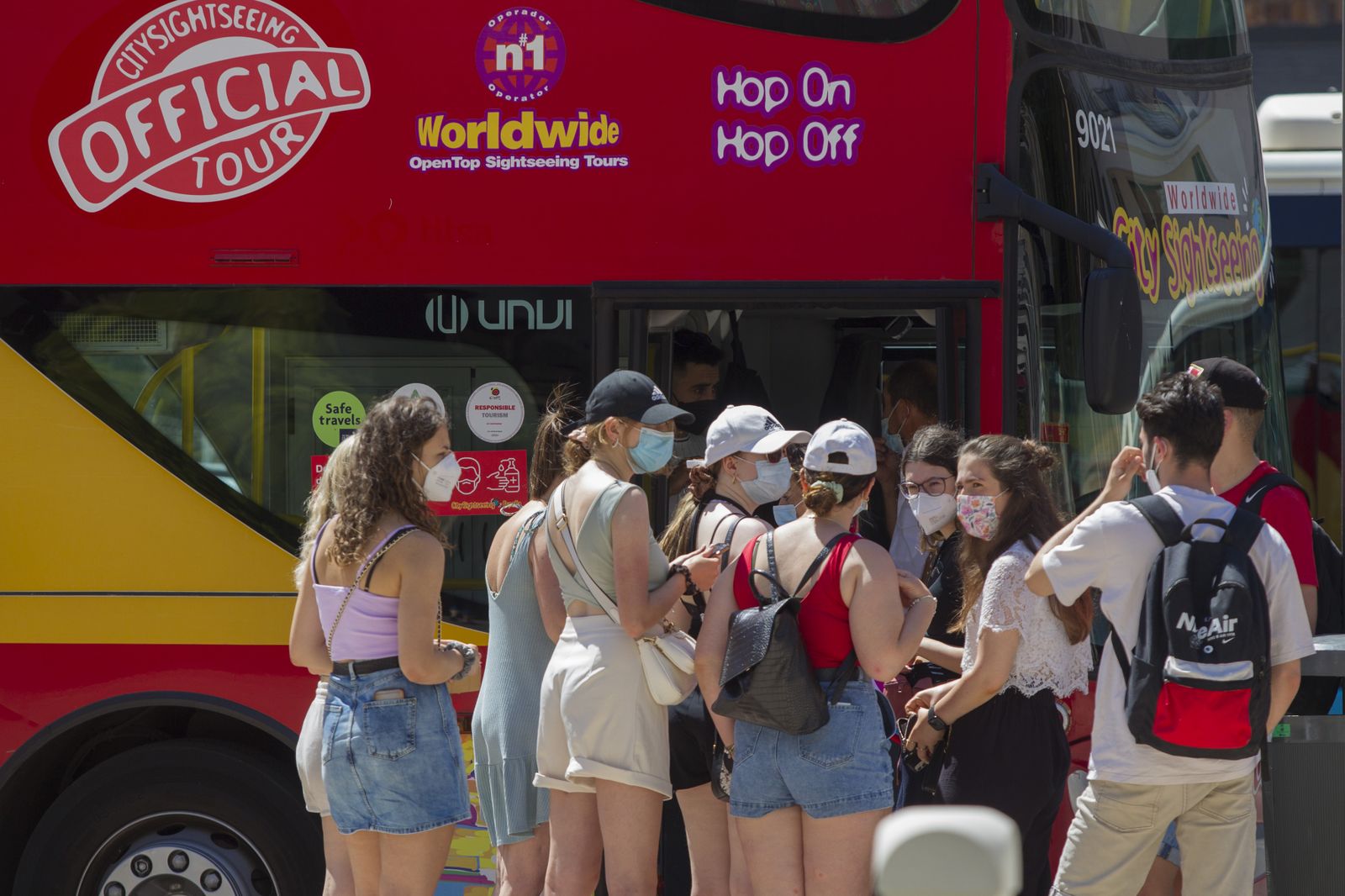 El primer día sin mascarillas en Málaga, en fotos