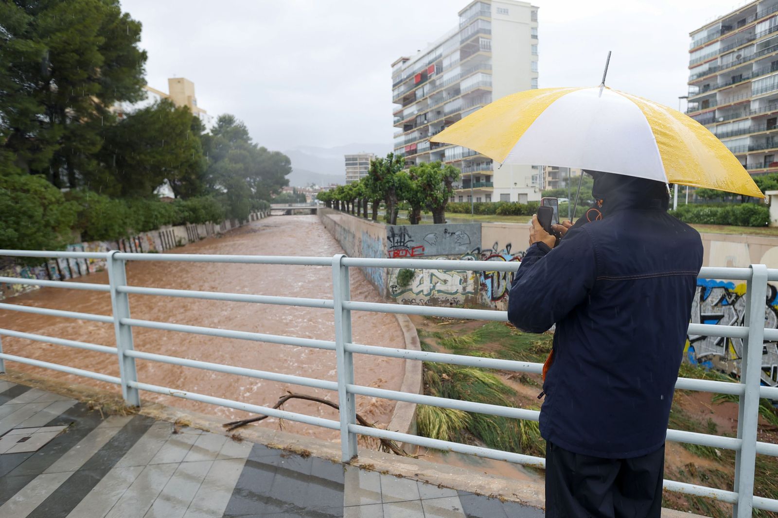 Las lluvias torrenciales causan inundaciones en Benicàssim (Castellón)