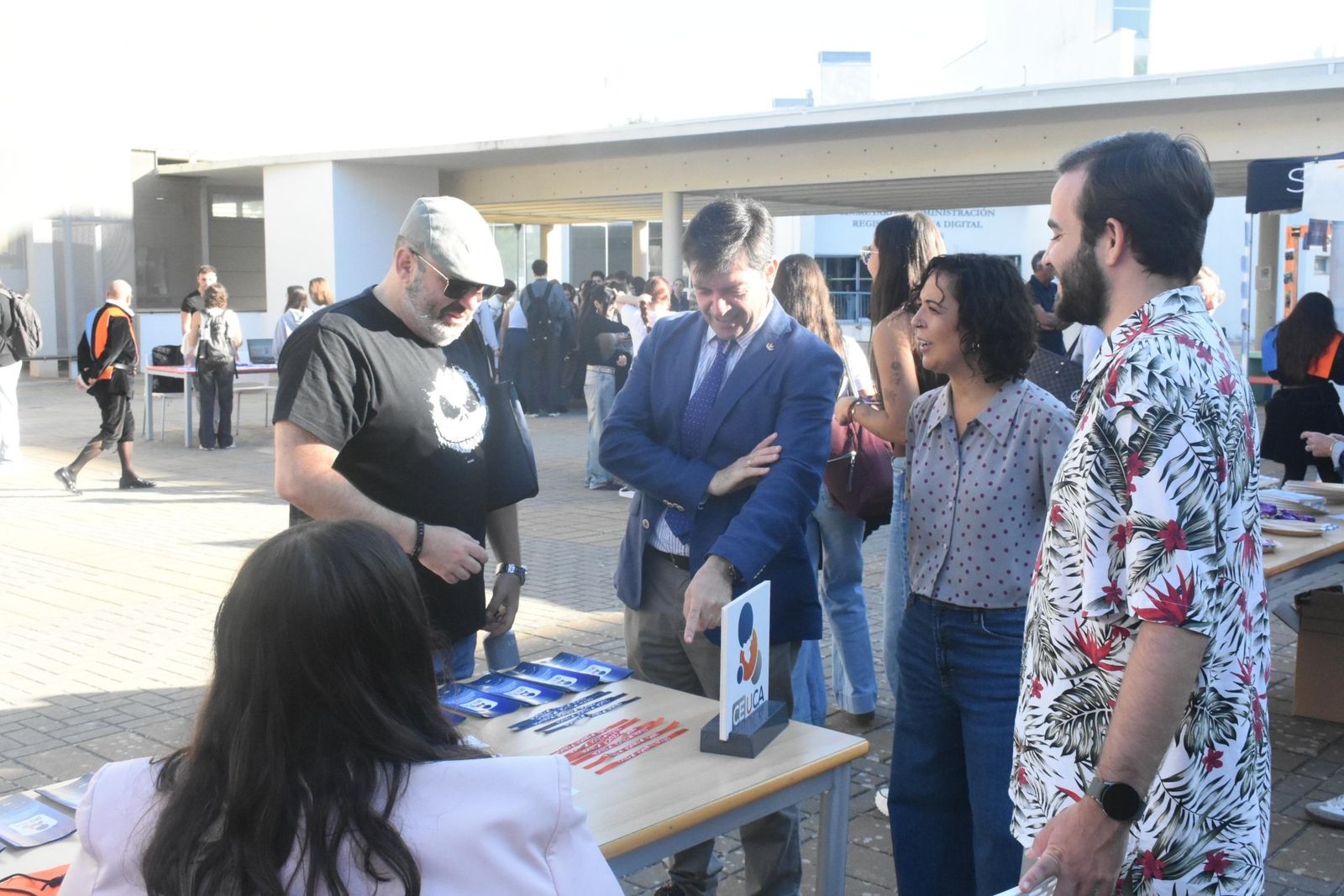 El Campus de la UCA en Jerez enseña sus servicios y recursos al ...