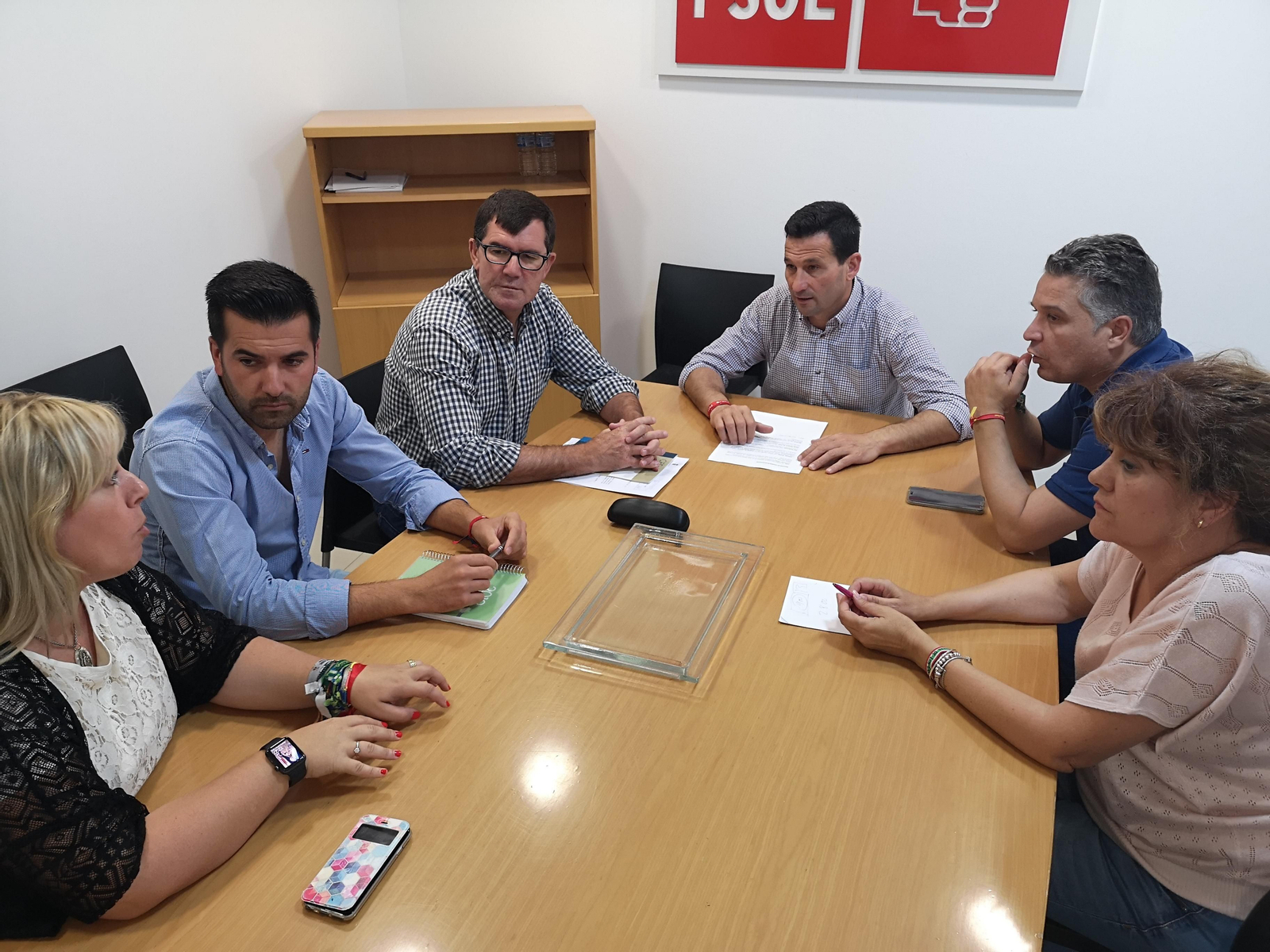 El secretario de Política Municipal, Ezequiel Ruiz, durante el encuentro con los alcaldes del Andévalo.