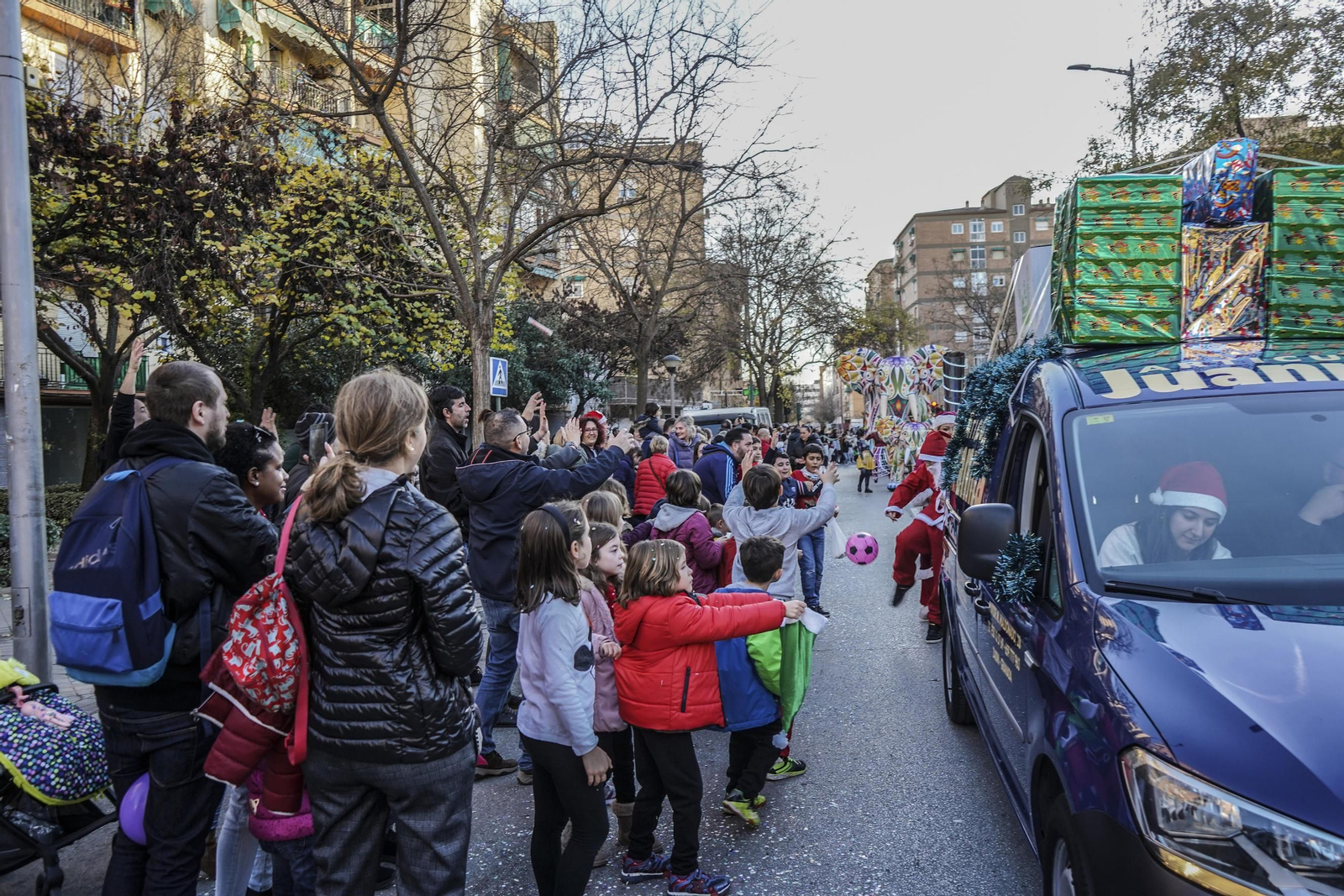 Así ha sido la cabalgata de Papá Noel en Granada