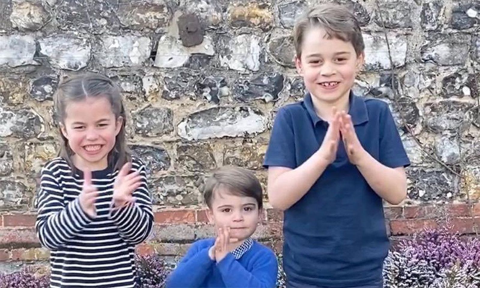Carlota, Luis y Jorge de Cambridge aplauden al personal sanitario en un vídeo de Instagram.