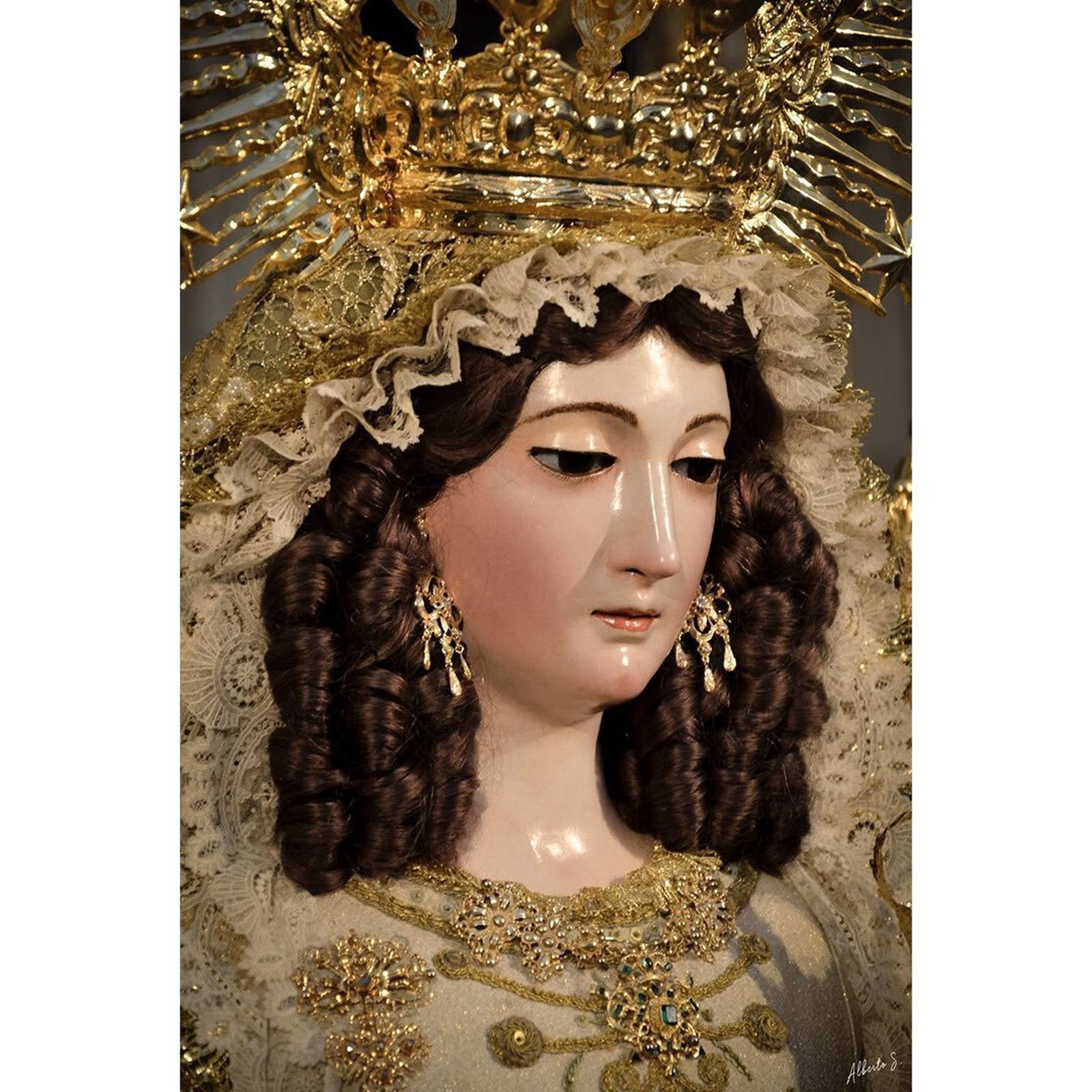 La Virgen del Rosario tras su restauración