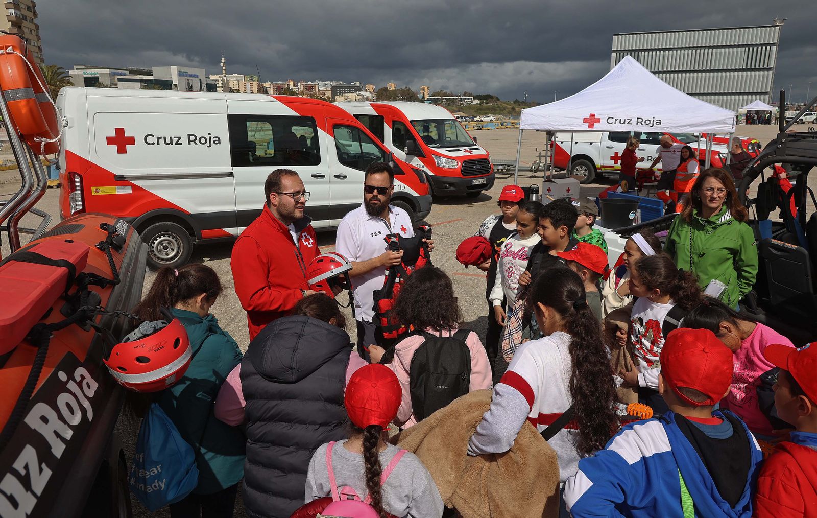 Imágenes del Día Europeo del 112 celebrado en el Puerto de Algeciras