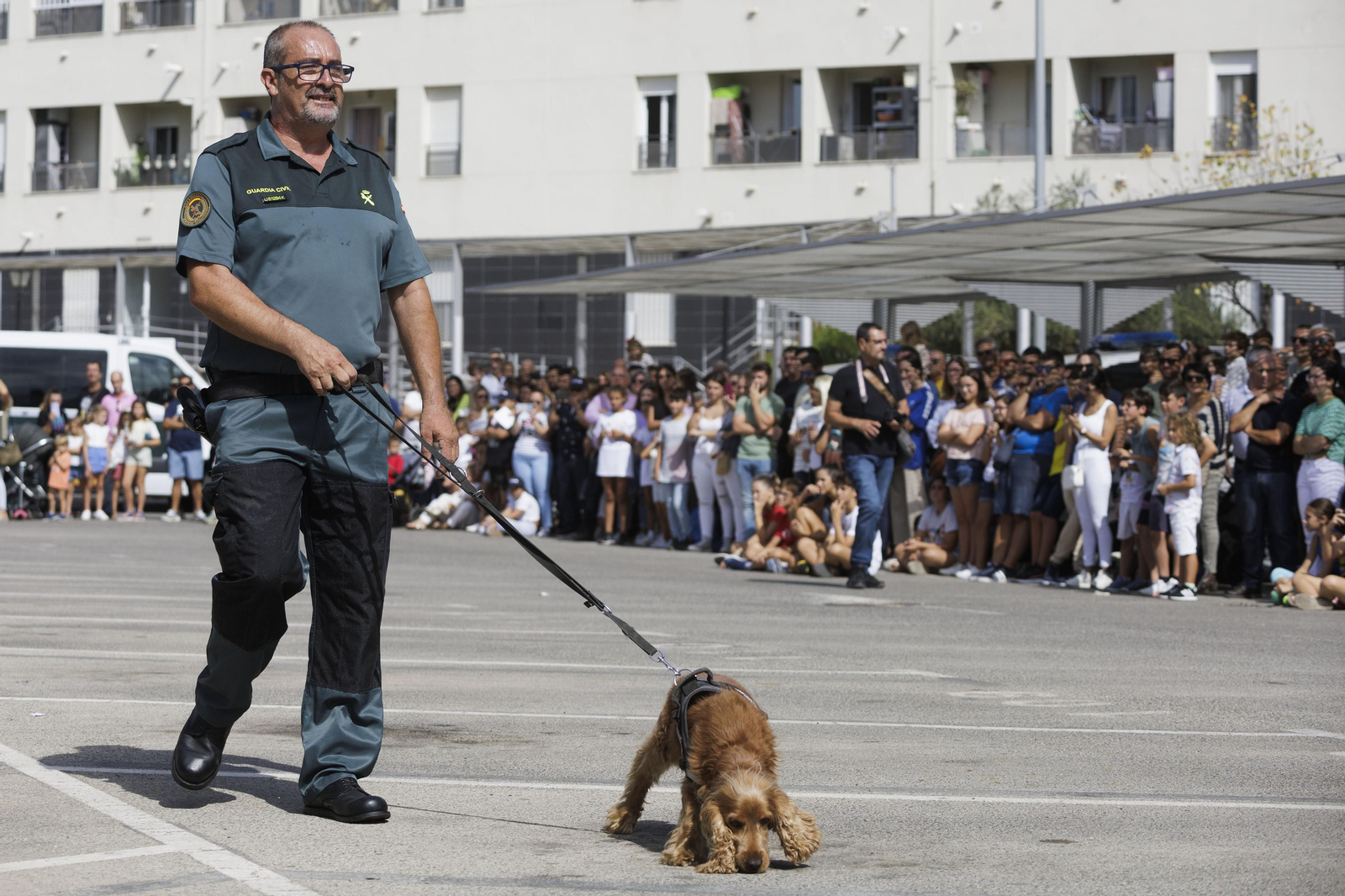 Todas las imágenes de la Jornada de Puertas Abiertas en la Guardia Civil de Cádiz