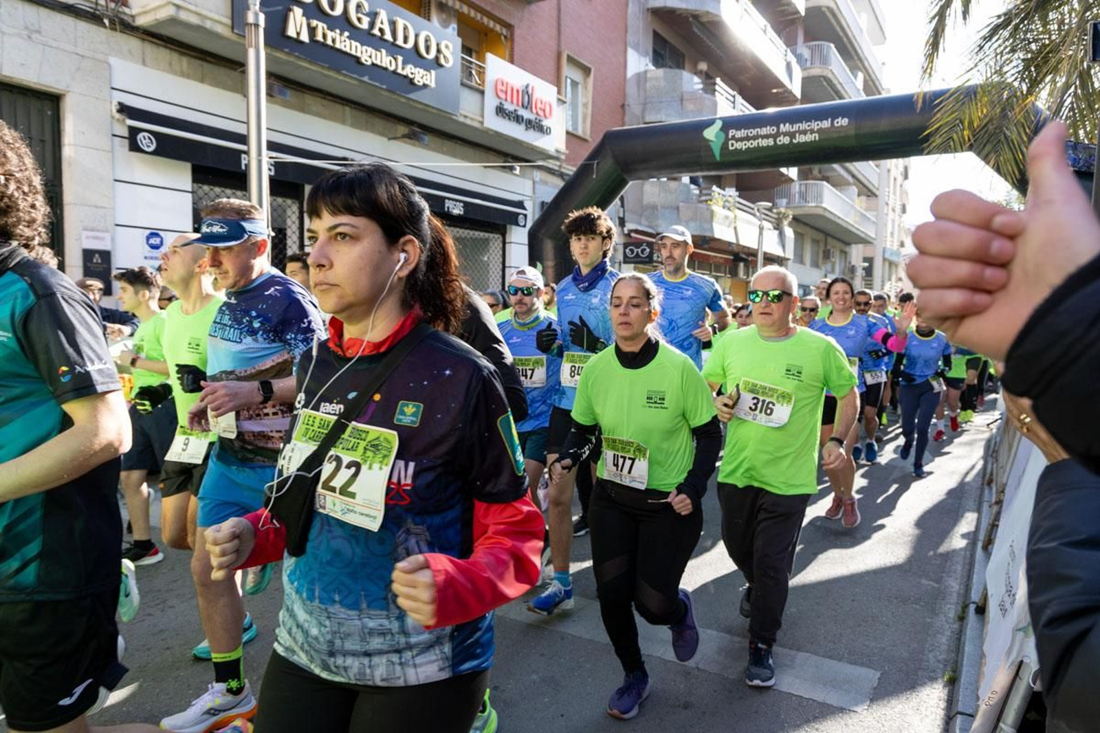 Deporte y solidaridad se unen en la IV Carrera Popular IES San Juan Bosco, en imágenes