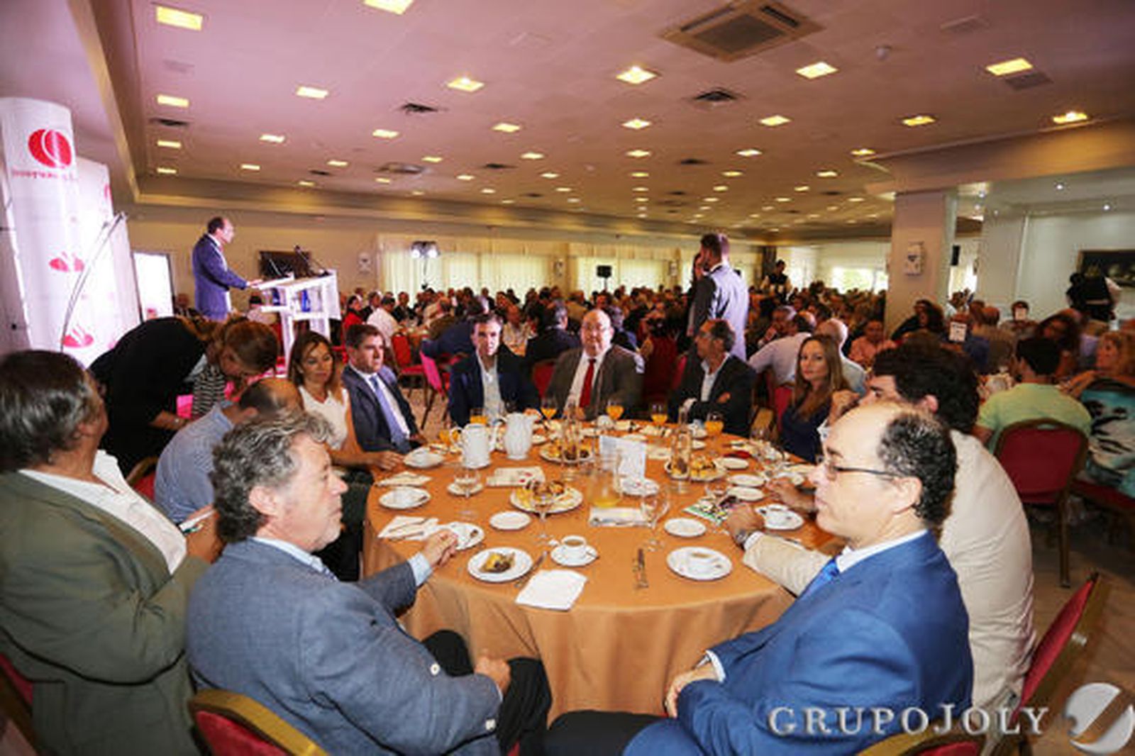 María del Mar Martínez, Fernando Estrella, Rafael Rodríguez, Joaquín Pérez, Nicolás Fuentes, Olga de la Pascua, Alexis Gil, César Pascual-Terrats, José Manuel Perea y Manuel Gómez.

Foto: Pascual