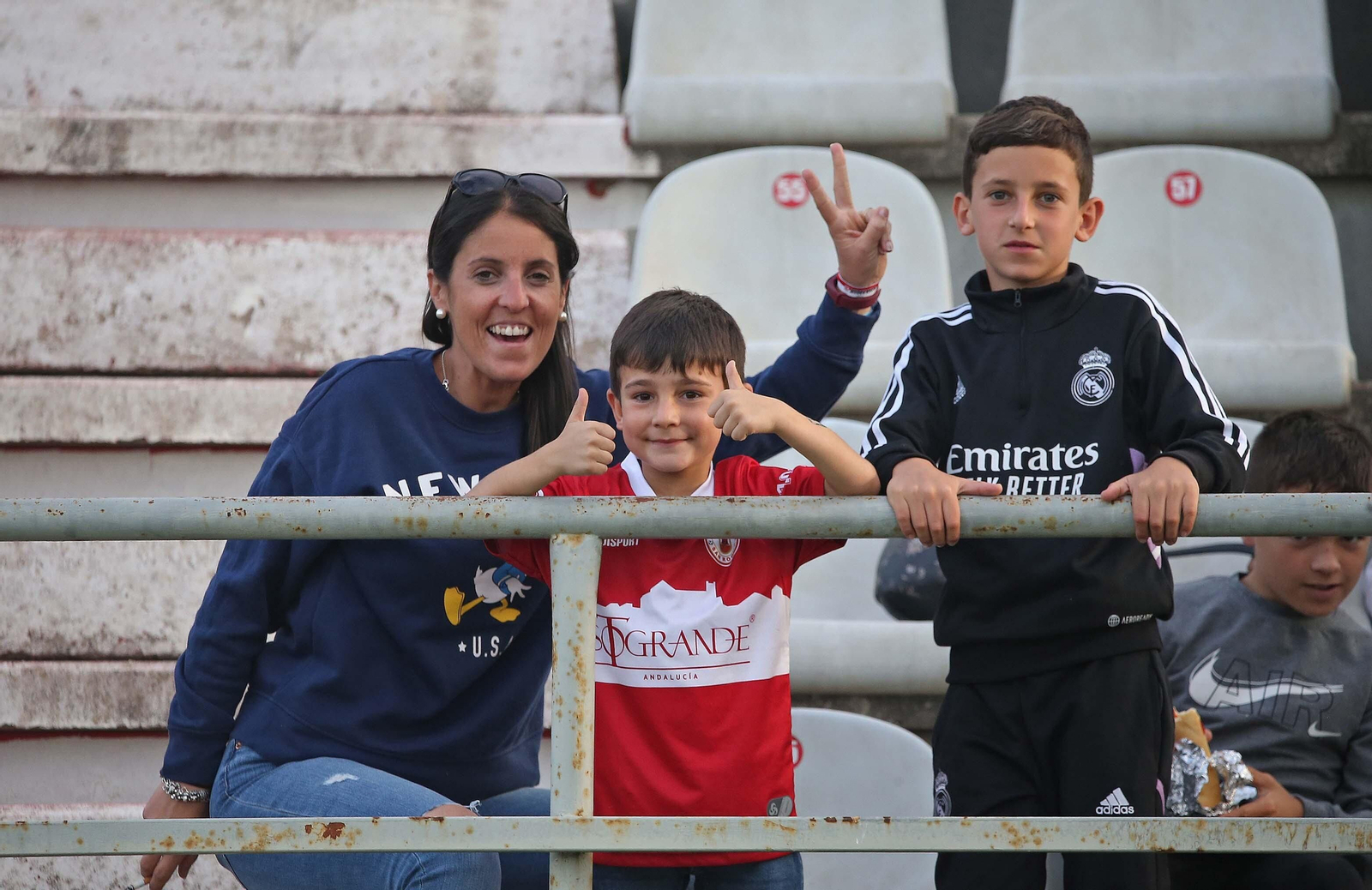 Búscate durante el partido Algeciras CF - Real Madrid Castilla en el Nuevo Mirador