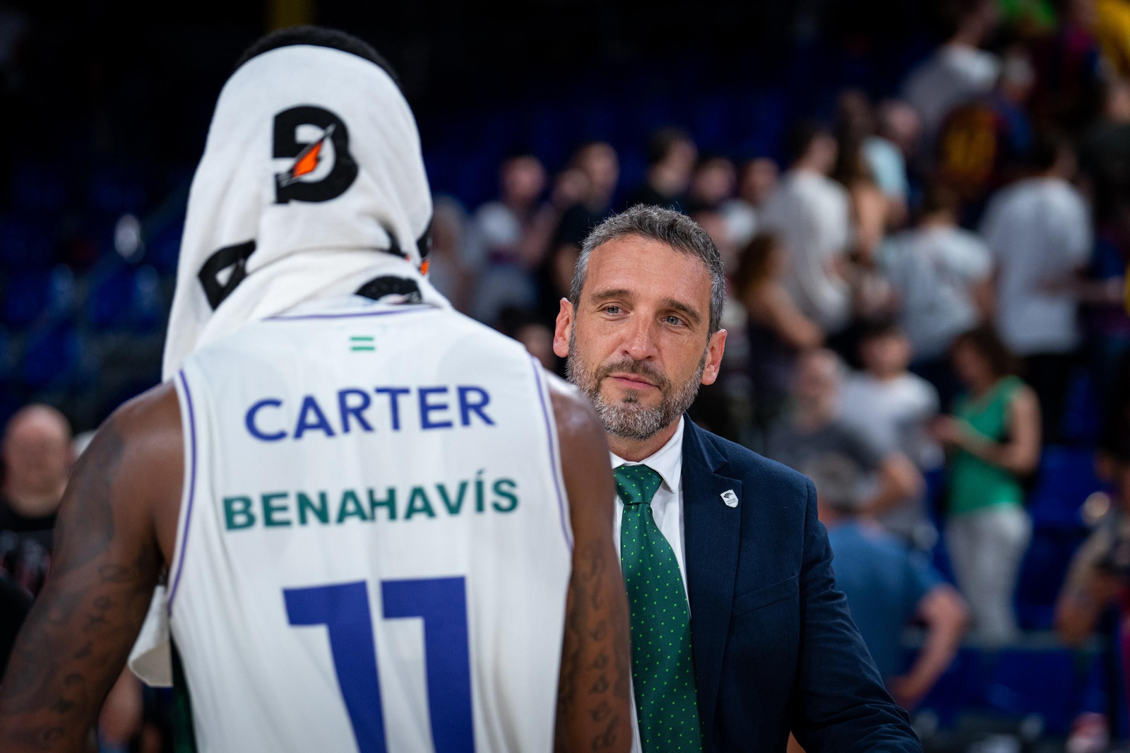 Ibon Navarro, con Carter.