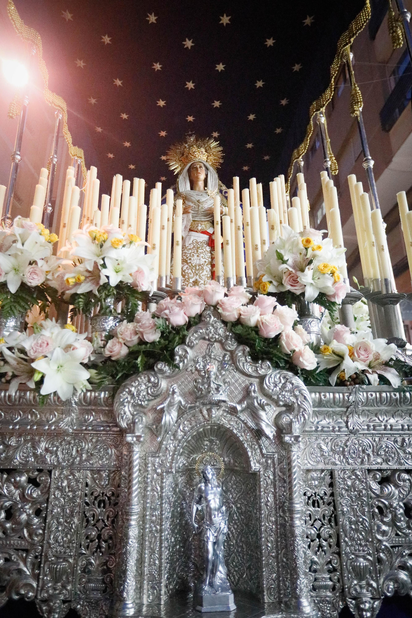 Las mejores fotos de la procesión del Amor en Almería
