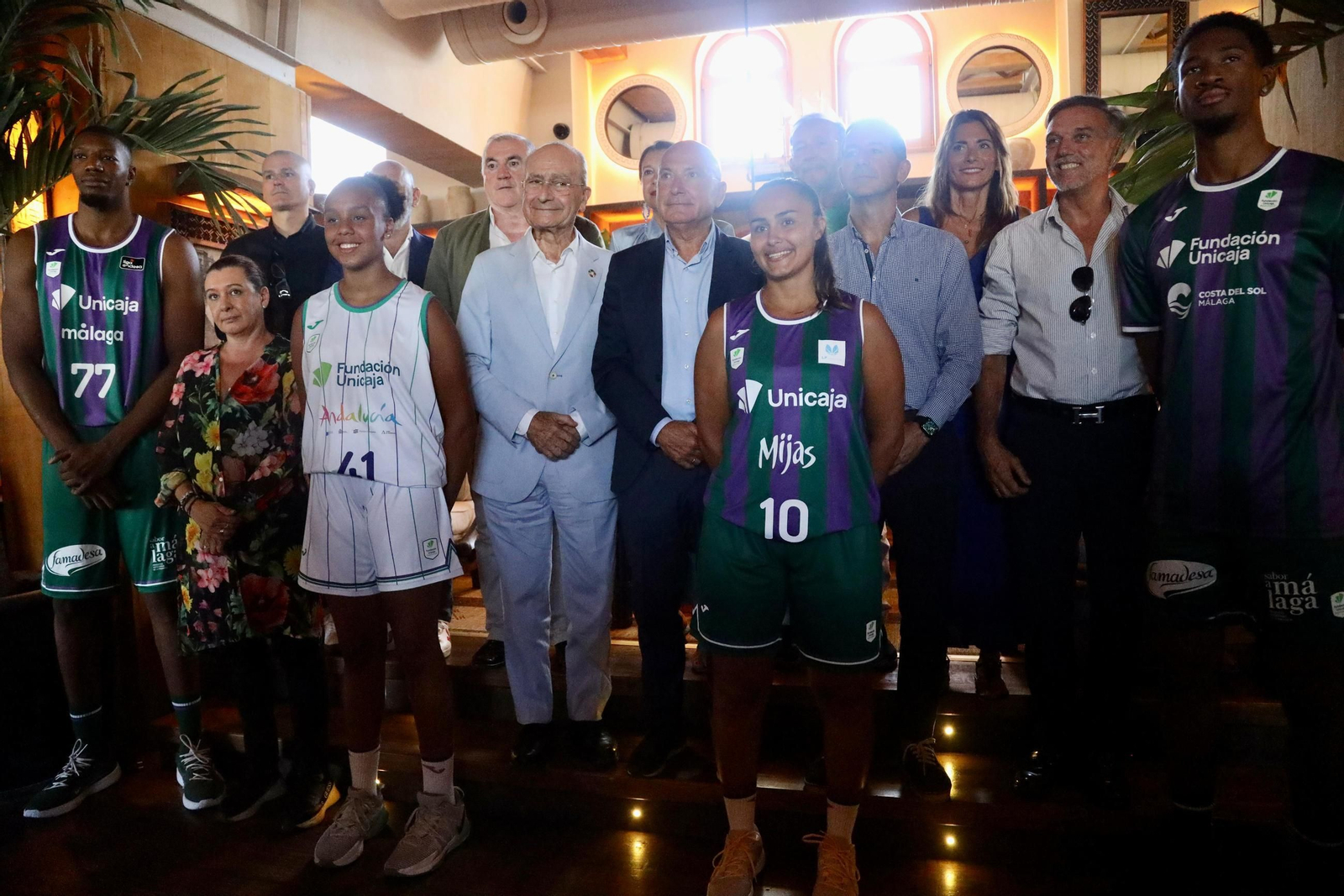 La presentación de las nuevas equipaciones del Unicaja, en fotos