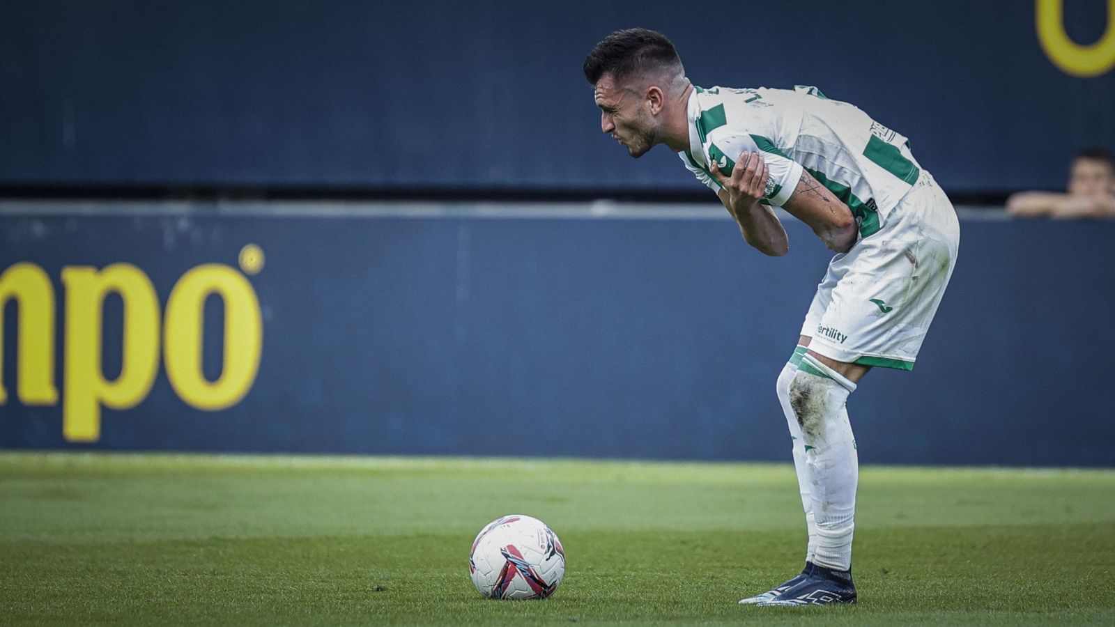 Búscate entre las imágenes del partido de fútbol entre Cádiz CF y Córdoba CF