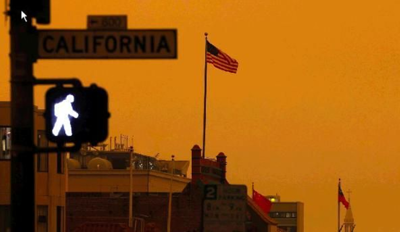 Las imágenes del cielo de San Francisco teñido de rojo por los incendios de California