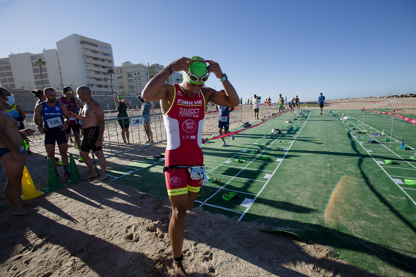 El II acuatlón Tirabuzón ciudad de Cádiz, en imágenes