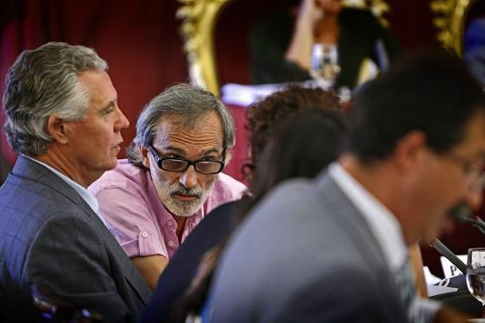 IU vota en contra de las cuentas generales de 2009 en el pleno de Diputación. 

Foto: Julio Gonzalez