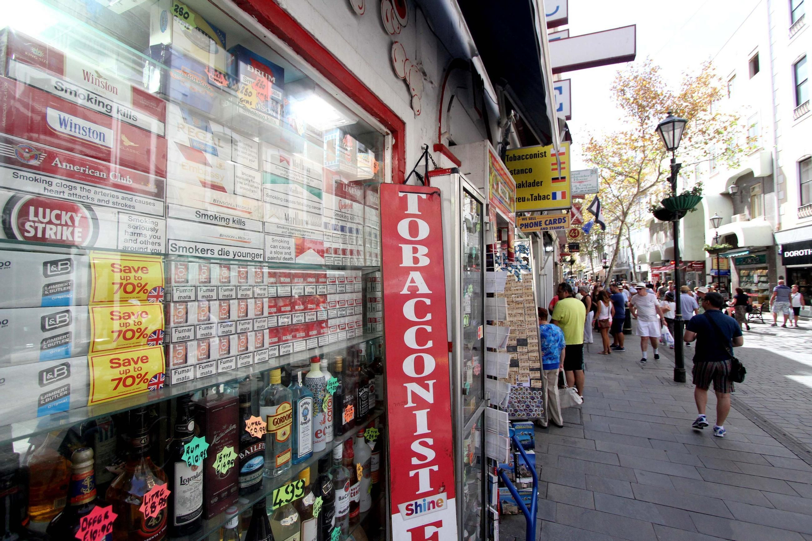 Una tienda de venta de tabaco en Gibraltar.