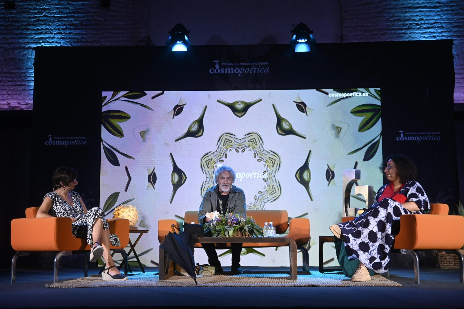 Manuel Rivas y Najat El Hachmi, en Cosmopoética