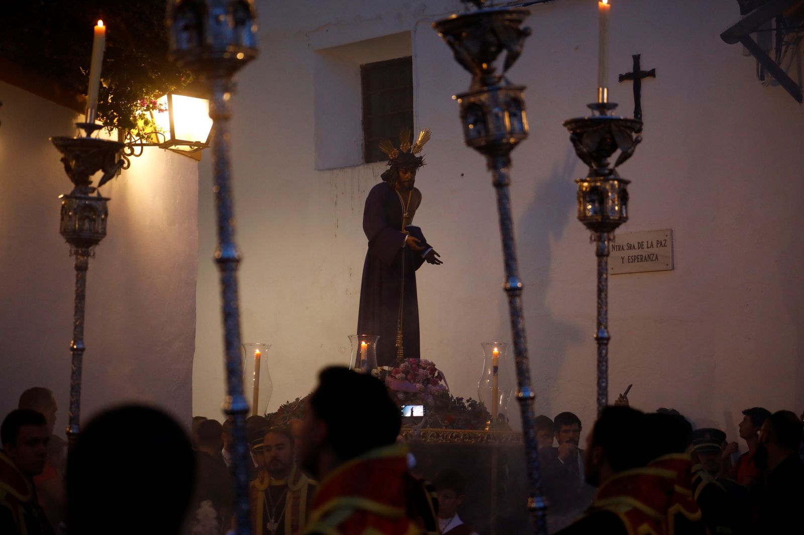 Las mejores imágenes del vía crucis de Nuestro Padre Jesús de la Humildad y Paciencia en Córdoba