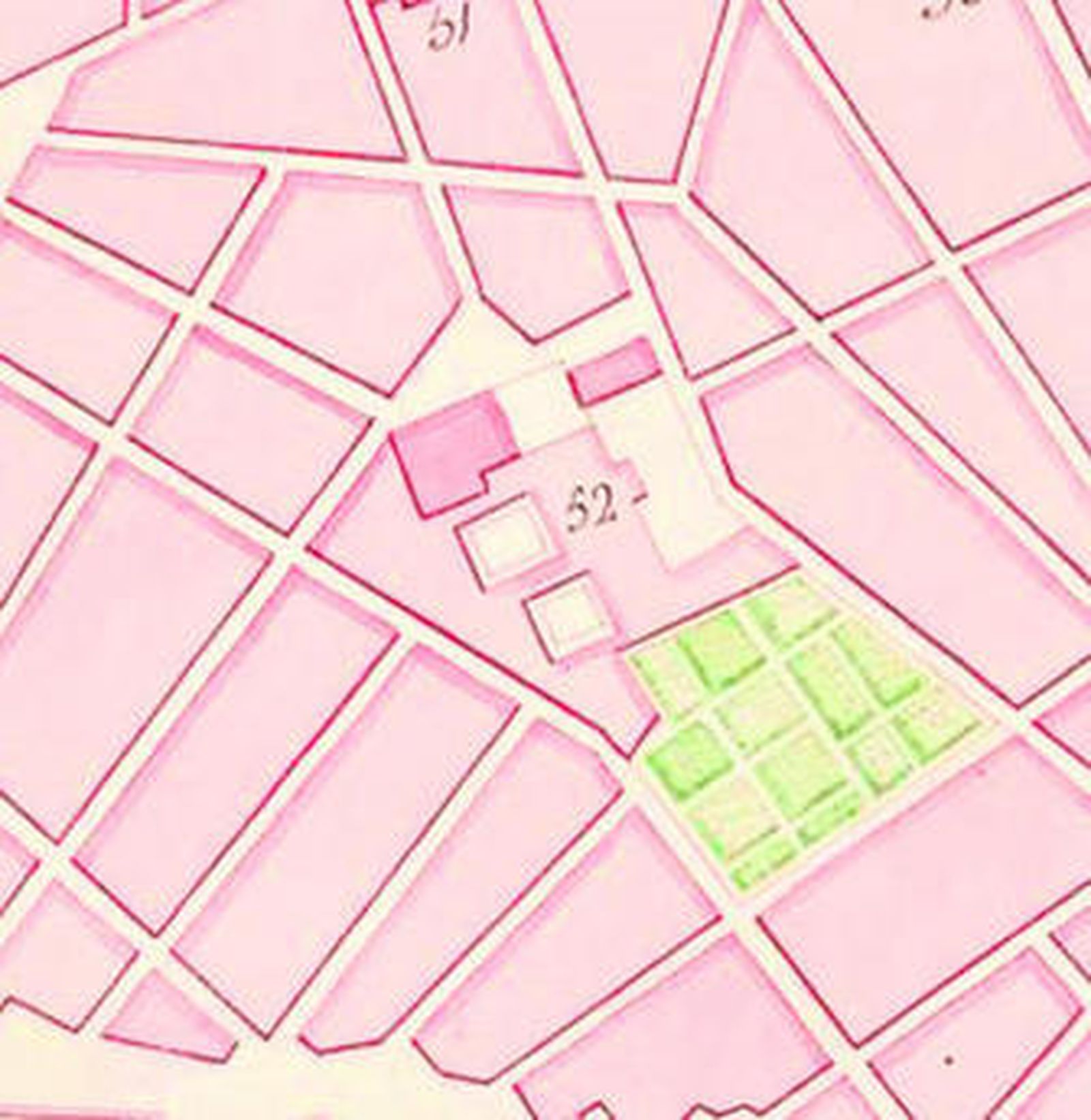 1-2. Planos del XVIII con el árbol plantado junto a un amplio jardín y la huerta del convento de los franciscano (hoy plaza de Mina).  3. Plano de 1835 donde se mantiene el espacio. 4. Imagen ya con el actual patio muy reducido