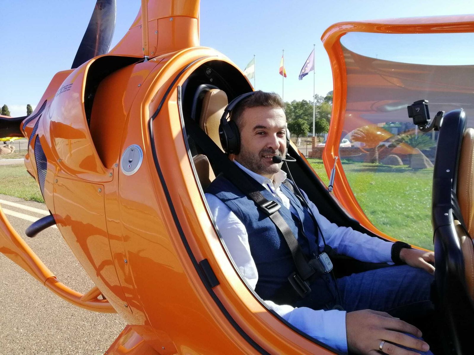 Gómez Balsera, antes de sobrevolar la ciudad.