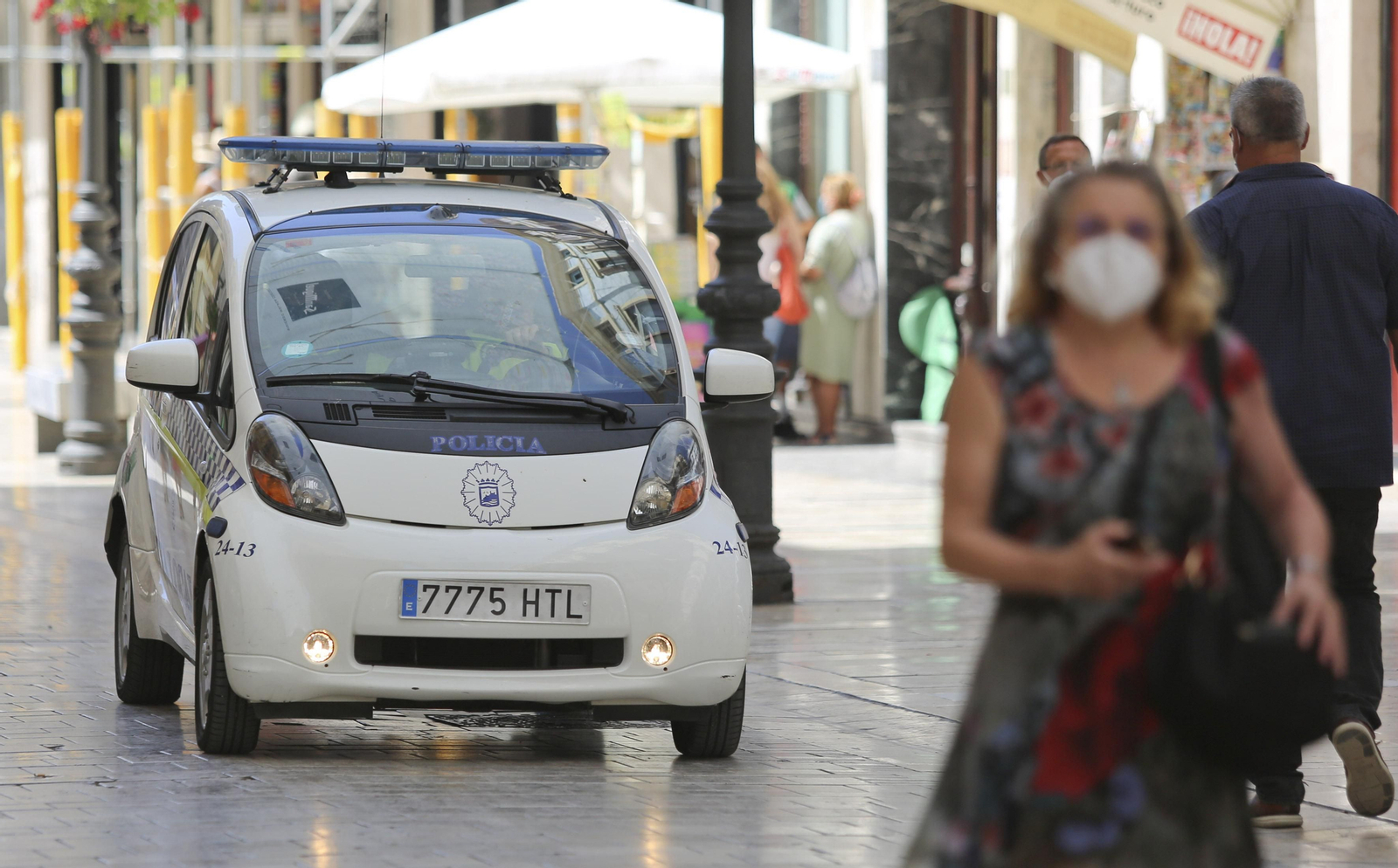 Fotos del primer día de mascarillas obligatorias en las playas y el Centro de Málaga